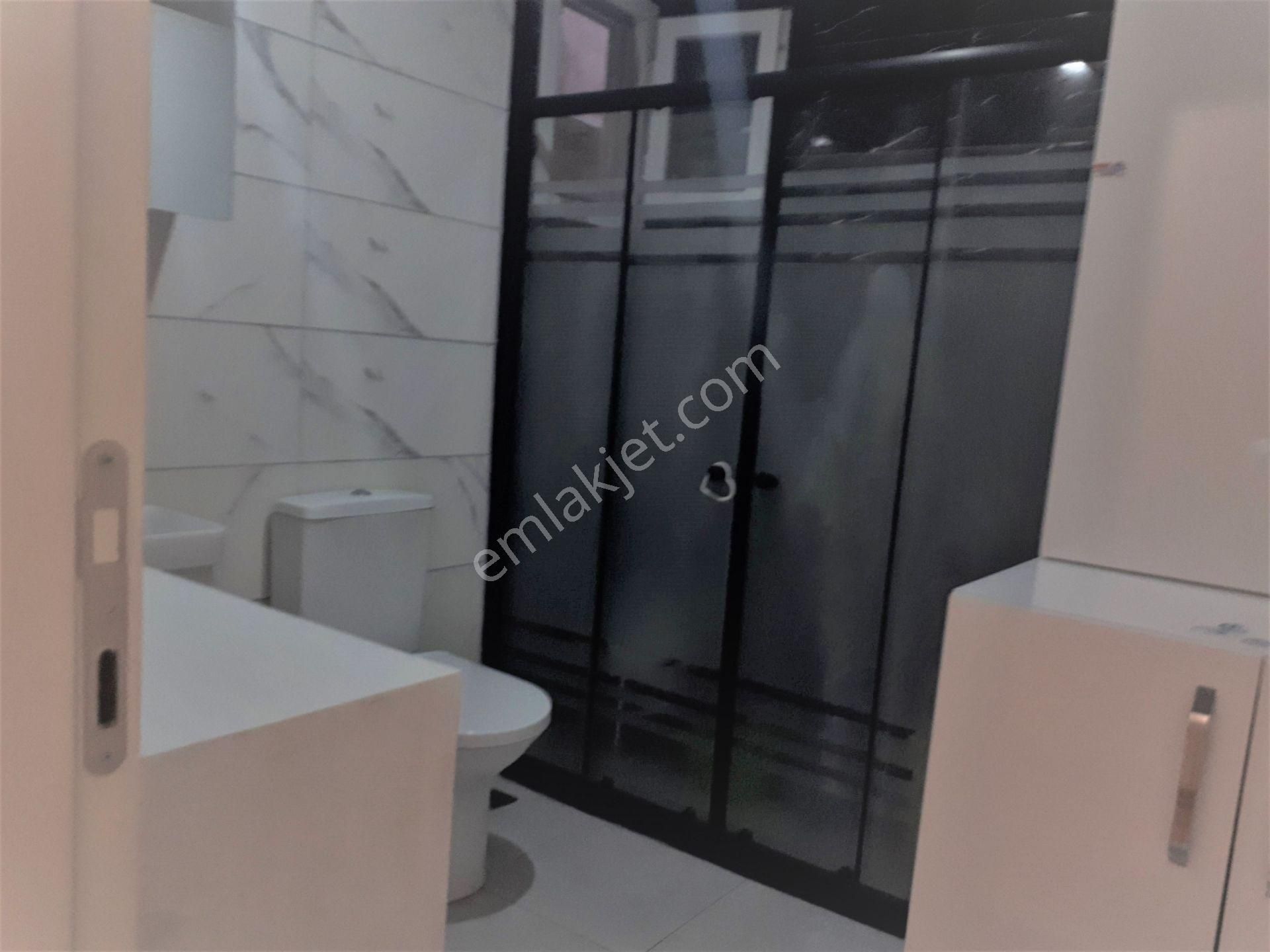 Mithatpaşa Caddesinde 130m2 3+1 Kombili Bakımlı Masrafsız Daire - Görsel 19