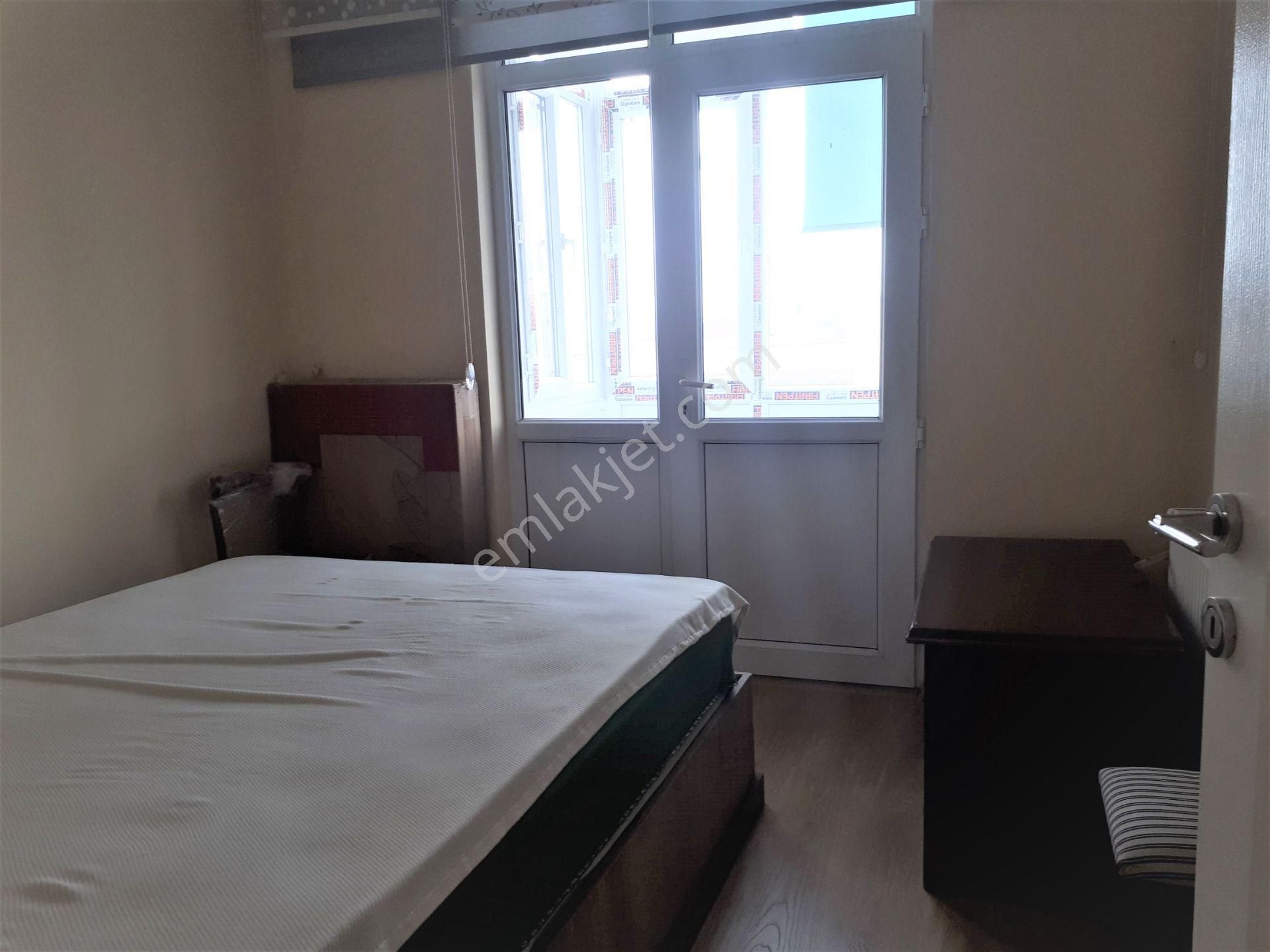 Mithatpaşa Caddesinde 130m2 3+1 Kombili Bakımlı Masrafsız Daire - Görsel 15