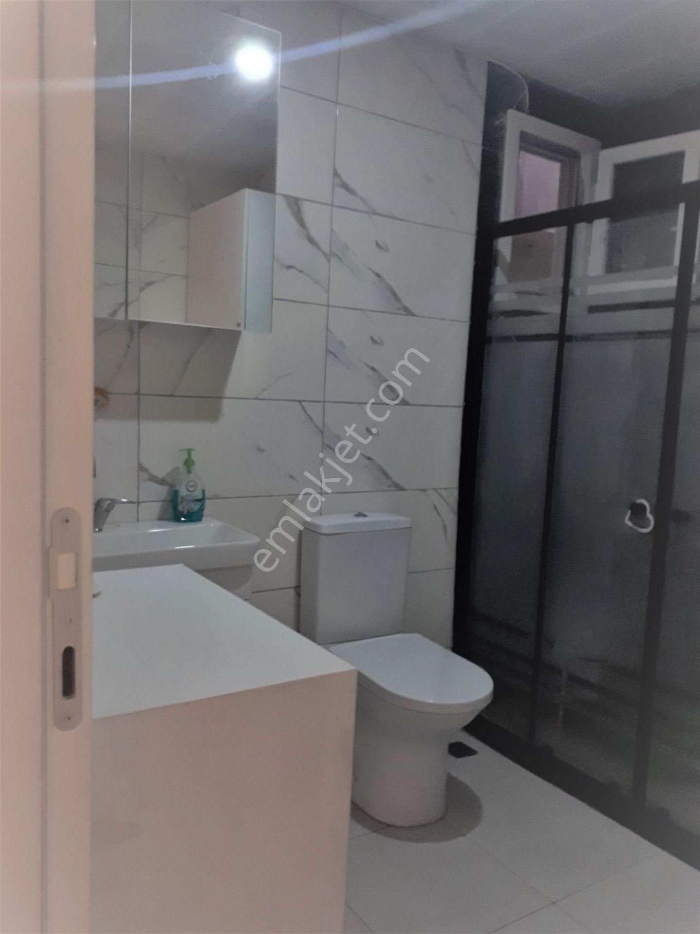 Mithatpaşa Caddesinde 130m2 3+1 Kombili Bakımlı Masrafsız Daire - Görsel 20