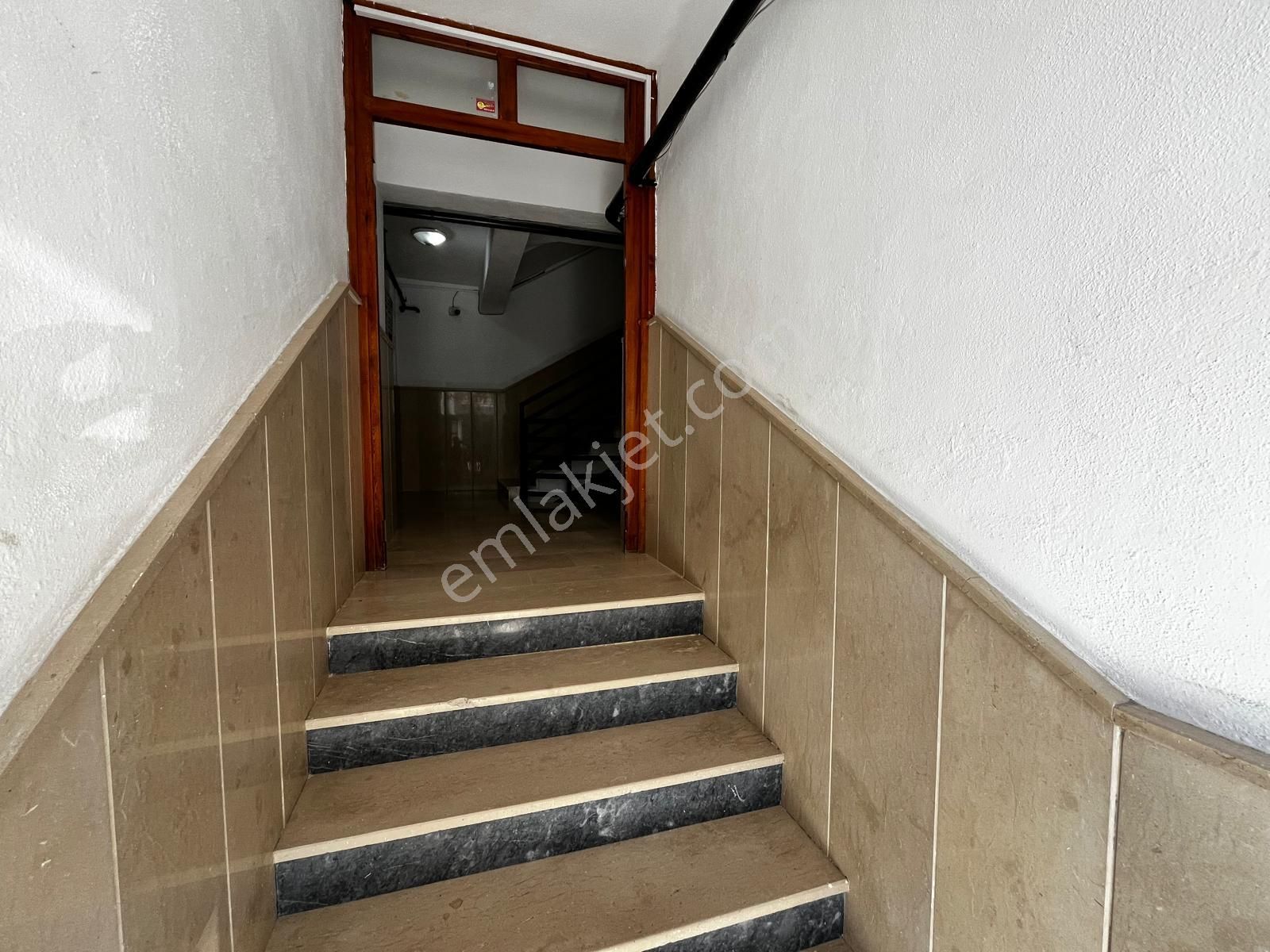 Karapürçek'te Külliye Yakınında Önü Açık 3+1 Çift Balkonlu Satılık Daire !! - Görsel 23