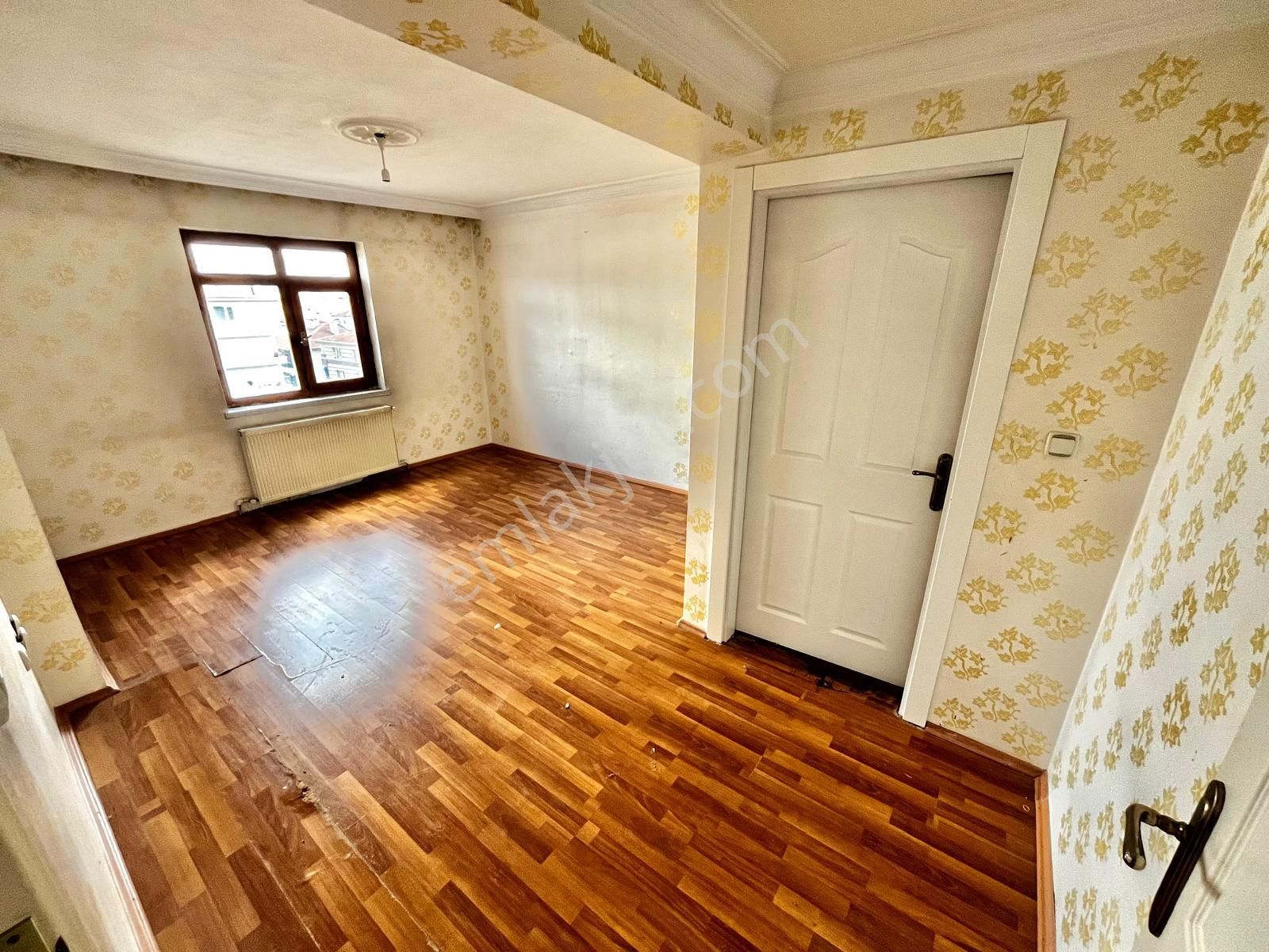 Karapürçek'te Külliye Yakınında Önü Açık 3+1 Çift Balkonlu Satılık Daire !! - Görsel 13