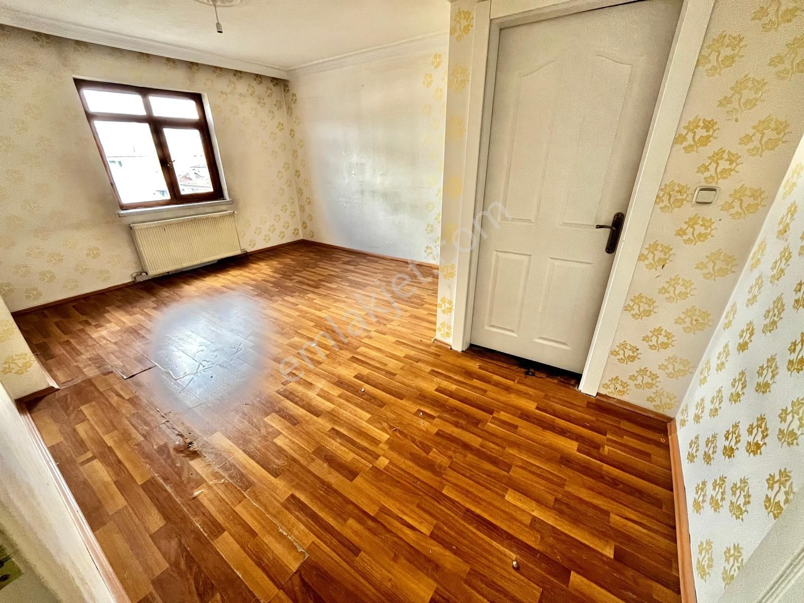 Karapürçek'te Külliye Yakınında Önü Açık 3+1 Çift Balkonlu Satılık Daire !! - Görsel 34