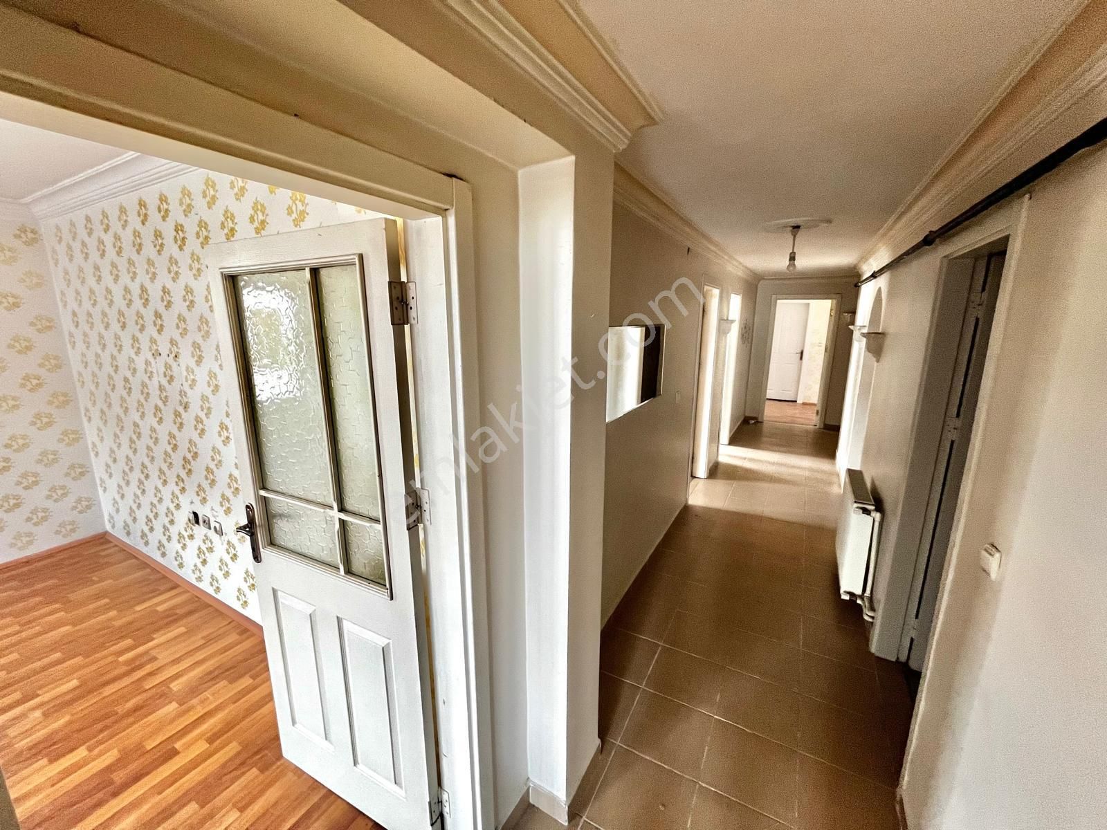 Karapürçek'te Külliye Yakınında Önü Açık 3+1 Çift Balkonlu Satılık Daire !! - Görsel 29