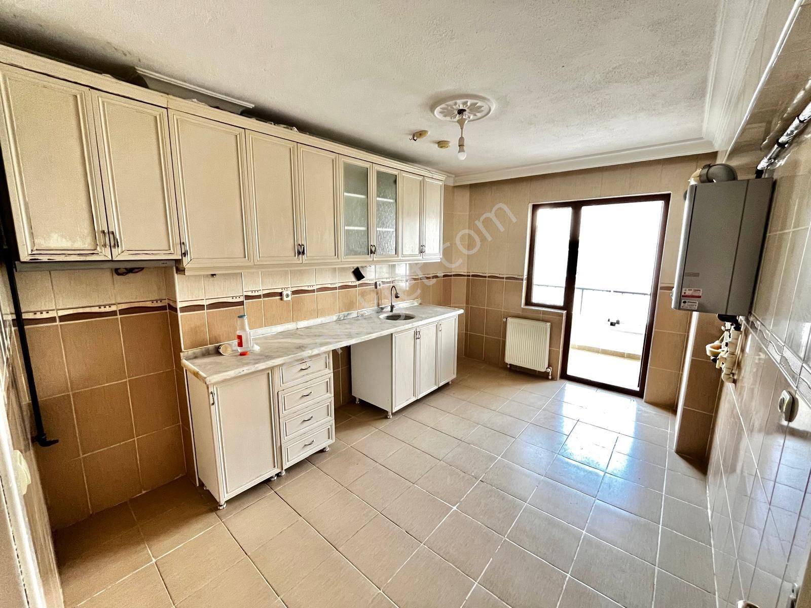 Karapürçek'te Külliye Yakınında Önü Açık 3+1 Çift Balkonlu Satılık Daire !! - Görsel 27