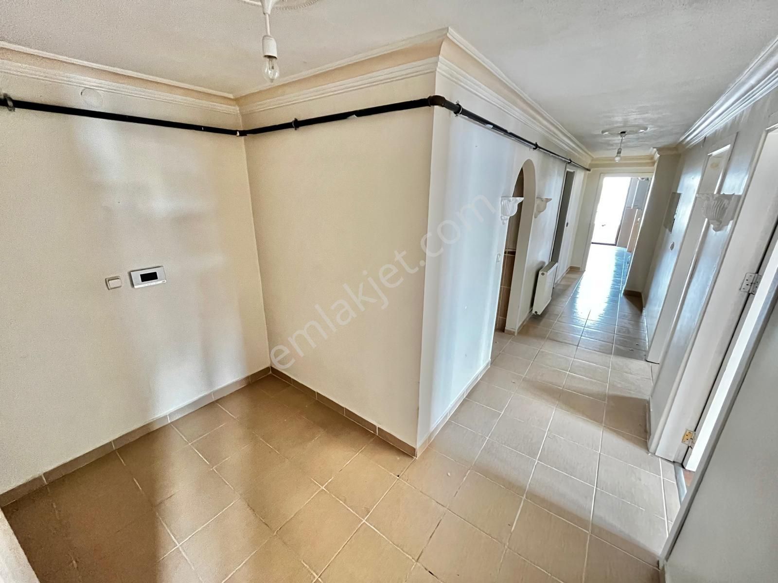 Karapürçek'te Külliye Yakınında Önü Açık 3+1 Çift Balkonlu Satılık Daire !! - Görsel 19