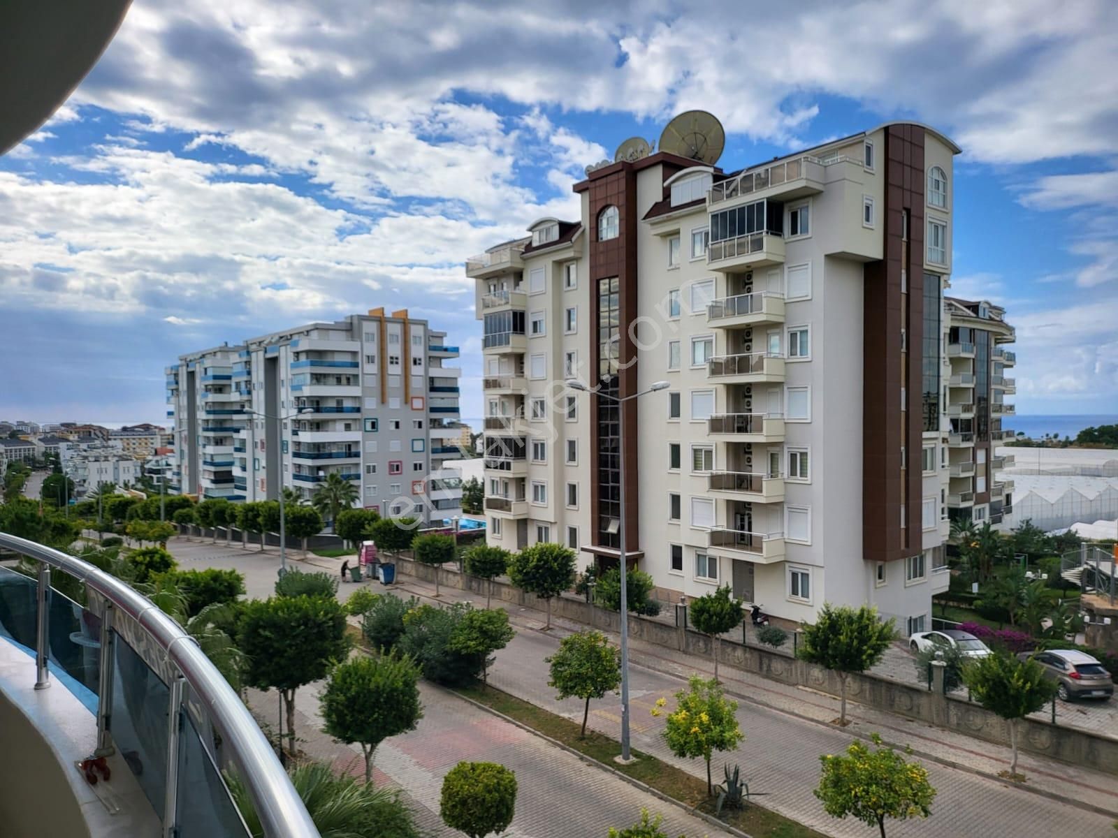 1+1 Eşyalı Satılık Daire Site İçinde Full Aktiviteli Avsallar Alanya - Görsel 24