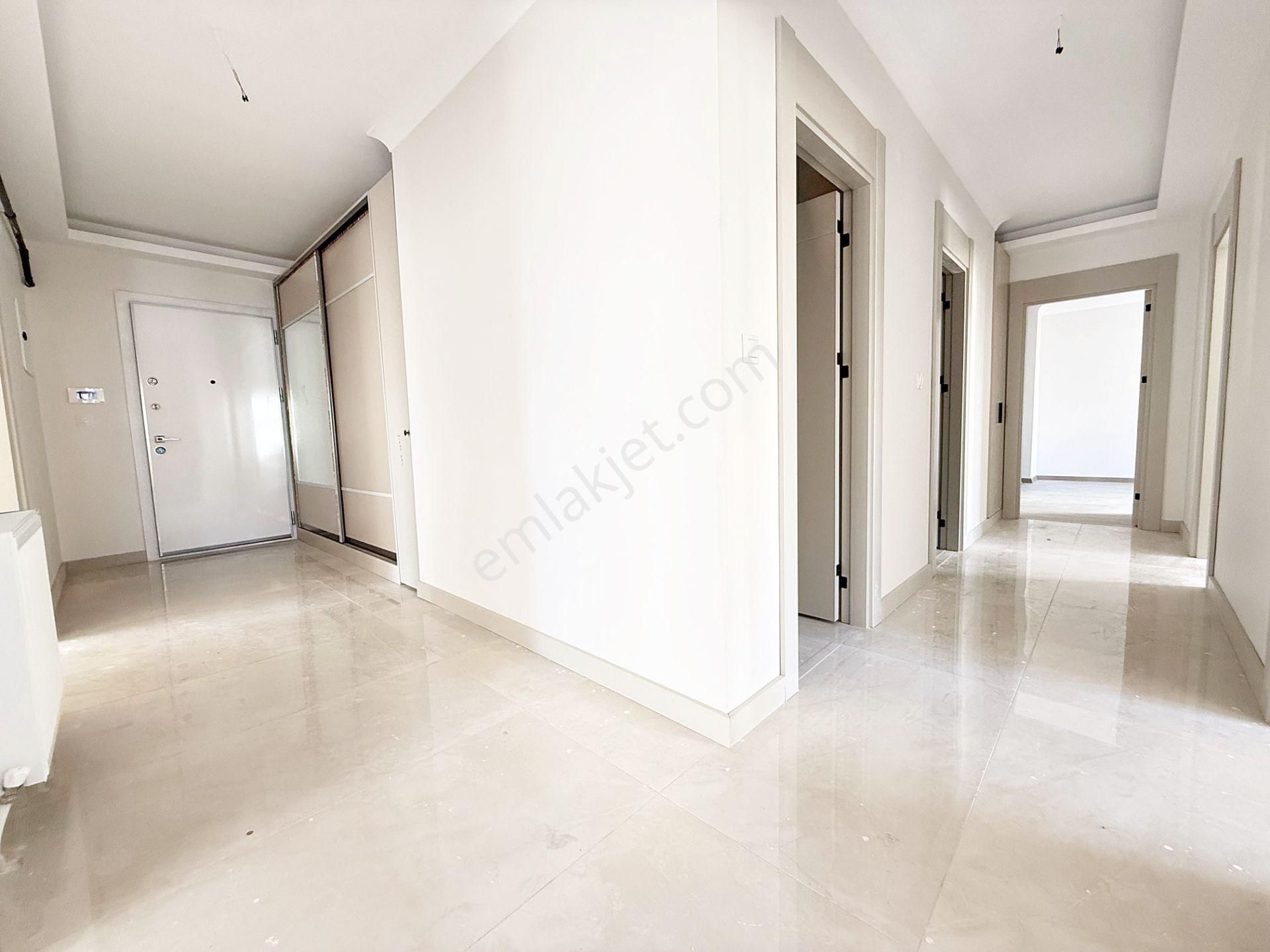 Kayalar'da Sıfır Binada Lüxs Yapılı Site İçerisinde 4+1 Daire - Görsel 29