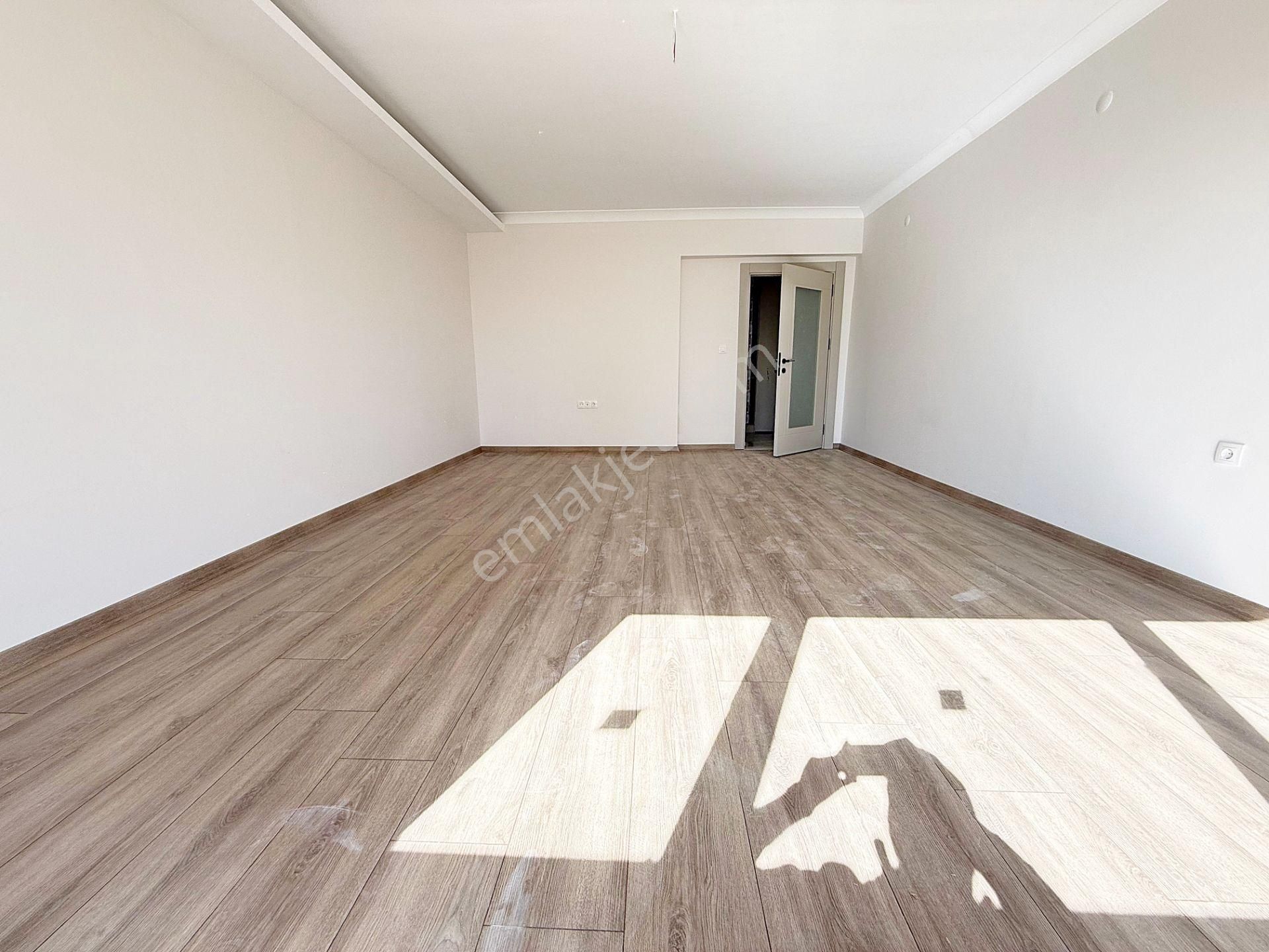 Kayalar'da Sıfır Binada Lüxs Yapılı Site İçerisinde 4+1 Daire - Görsel 12