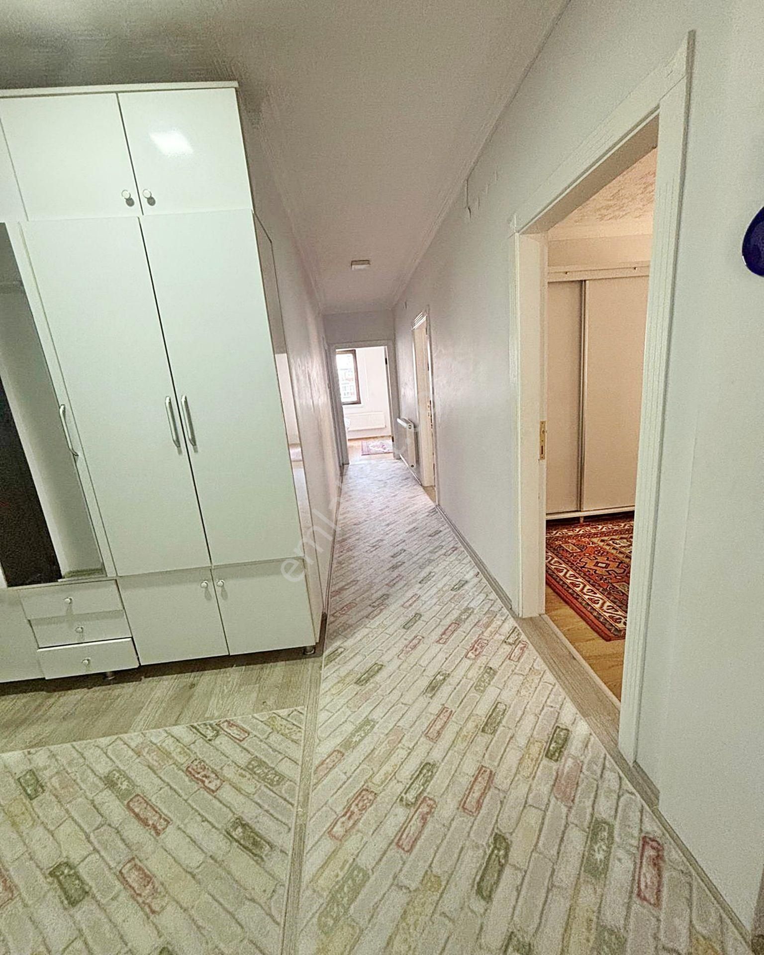 Barıştepe Özkent Orta Okulu Yakını 3+1 Ara Katta Kök Tapulu Dair - Görsel 22