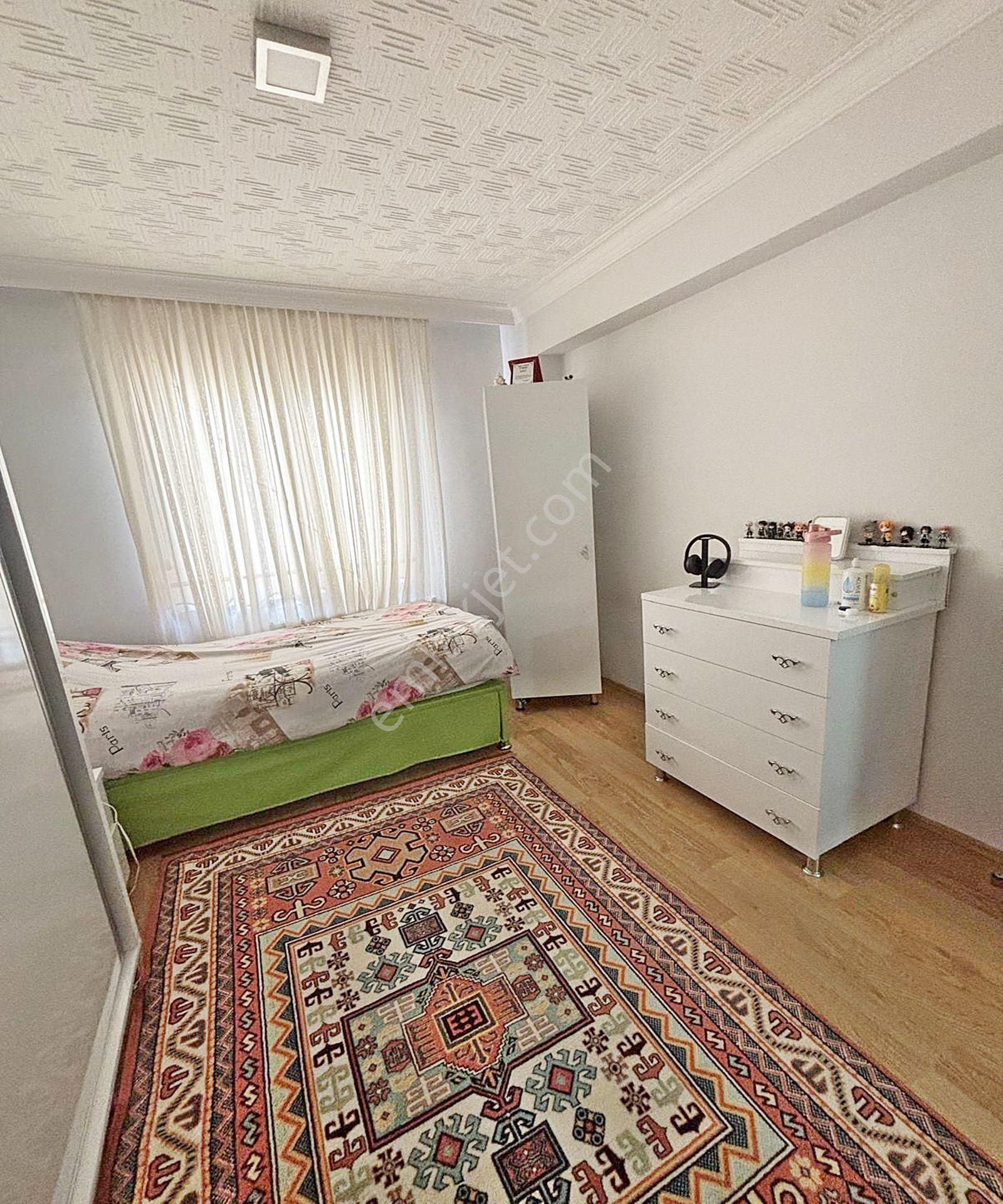 Barıştepe Özkent Orta Okulu Yakını 3+1 Ara Katta Kök Tapulu Dair - Görsel 16