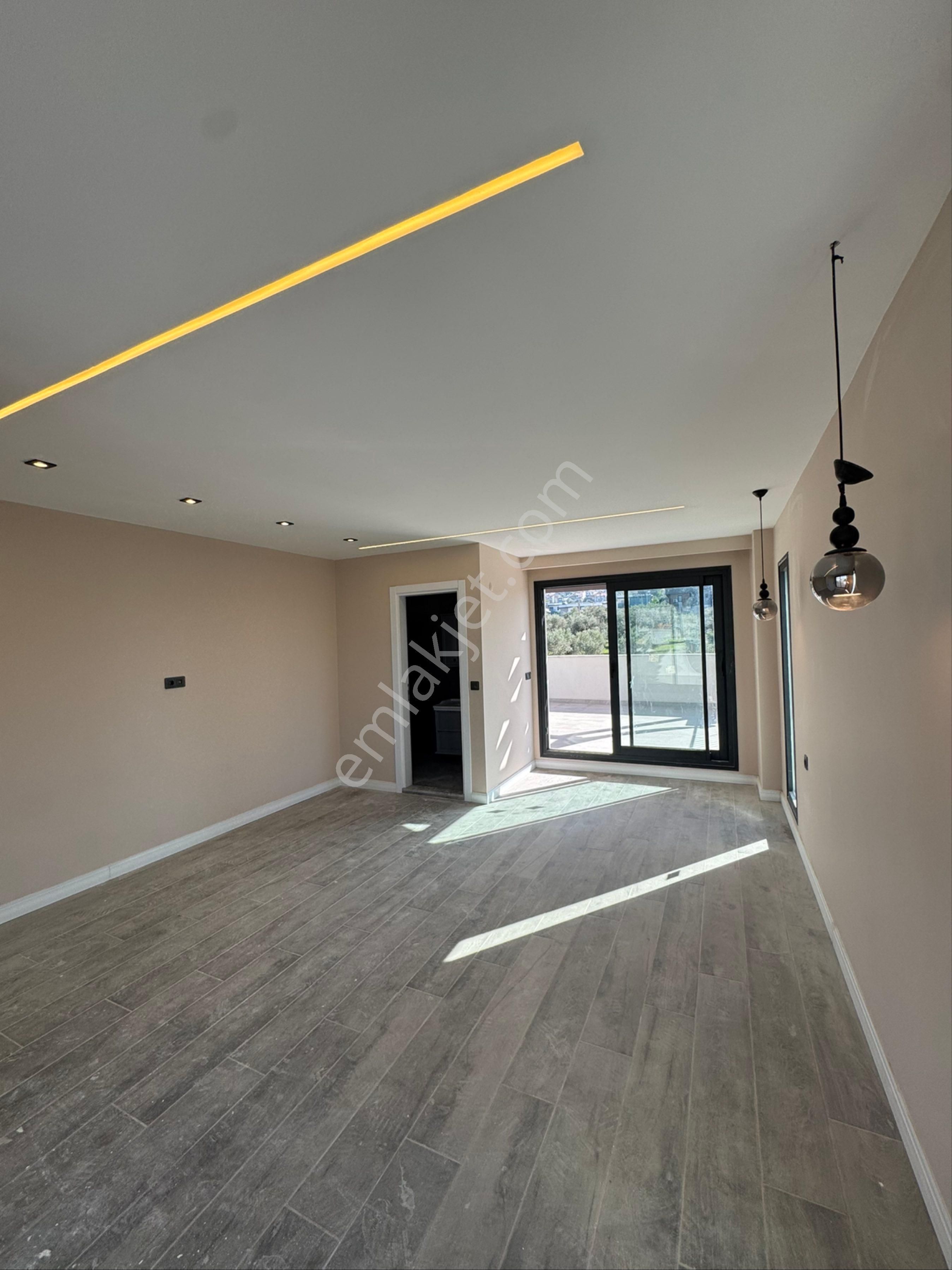 Kuşadası Karaovada 5+1 Özel Havuzlu Hamam Saunalı Ferah Villa - Görsel 17