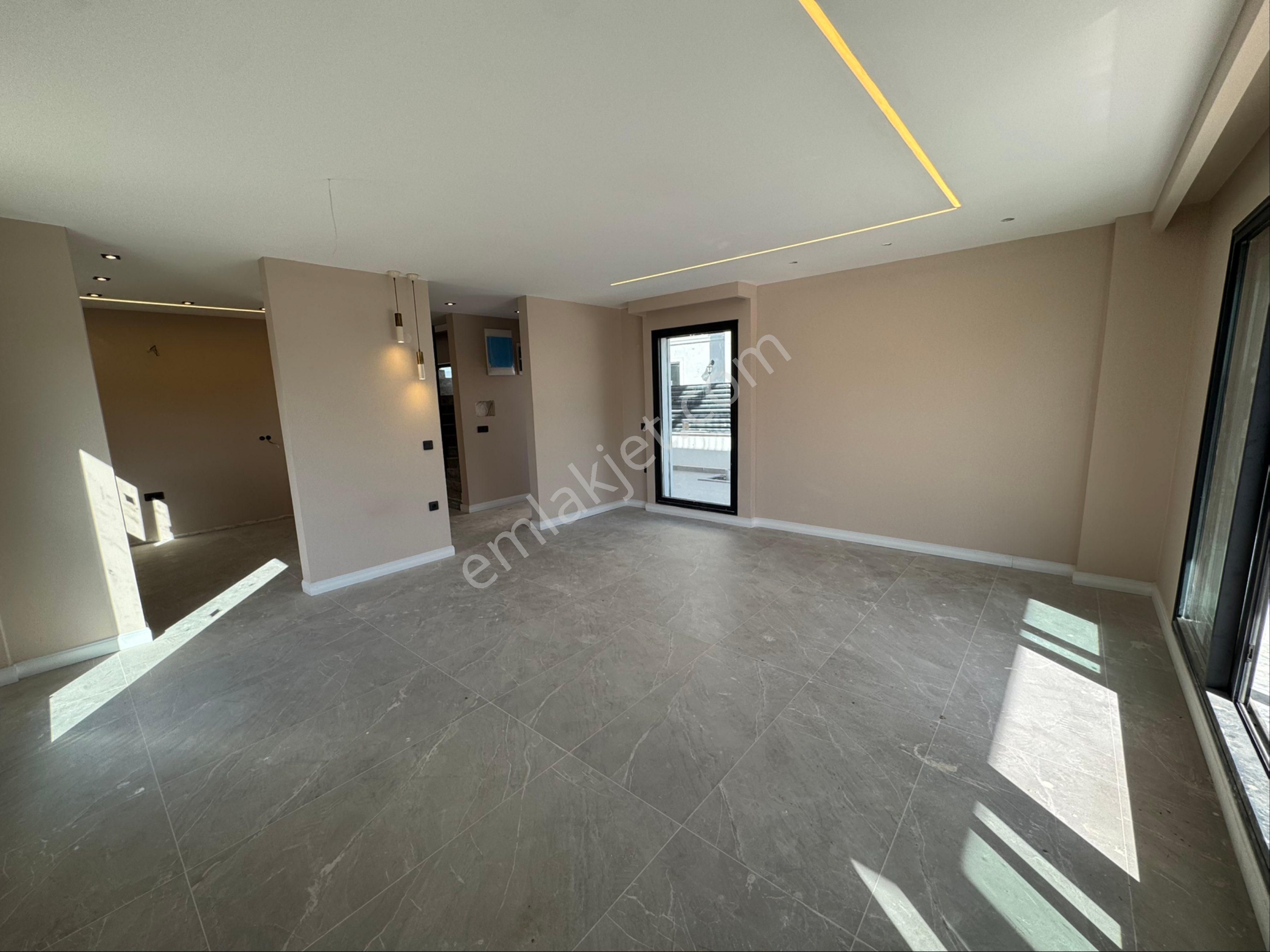 Kuşadası Karaovada 5+1 Özel Havuzlu Hamam Saunalı Ferah Villa - Görsel 5