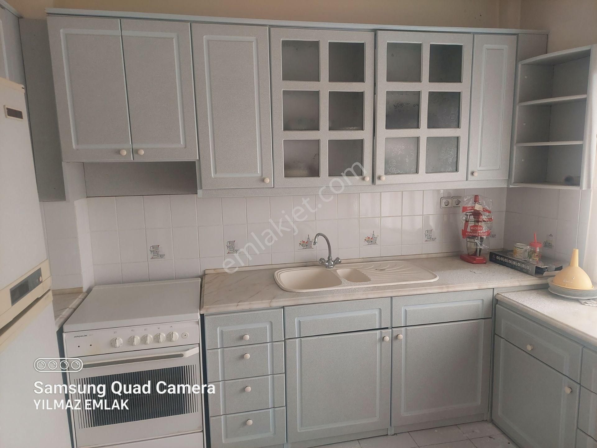 904 Zafer Mahallesinde Satılık Komple Bina