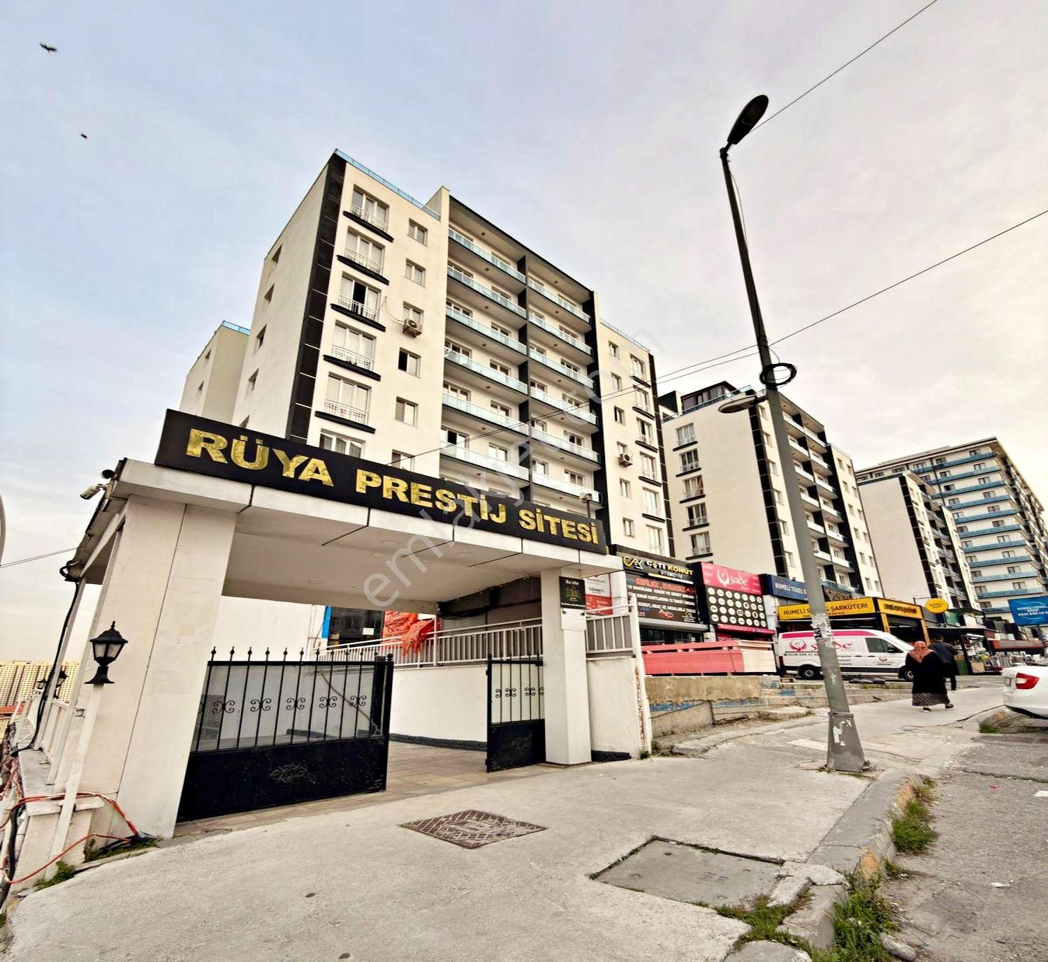 Rüya Prestij Sitesinde Acil Satılık Eşyalı 1+0 Stüdyo Daire