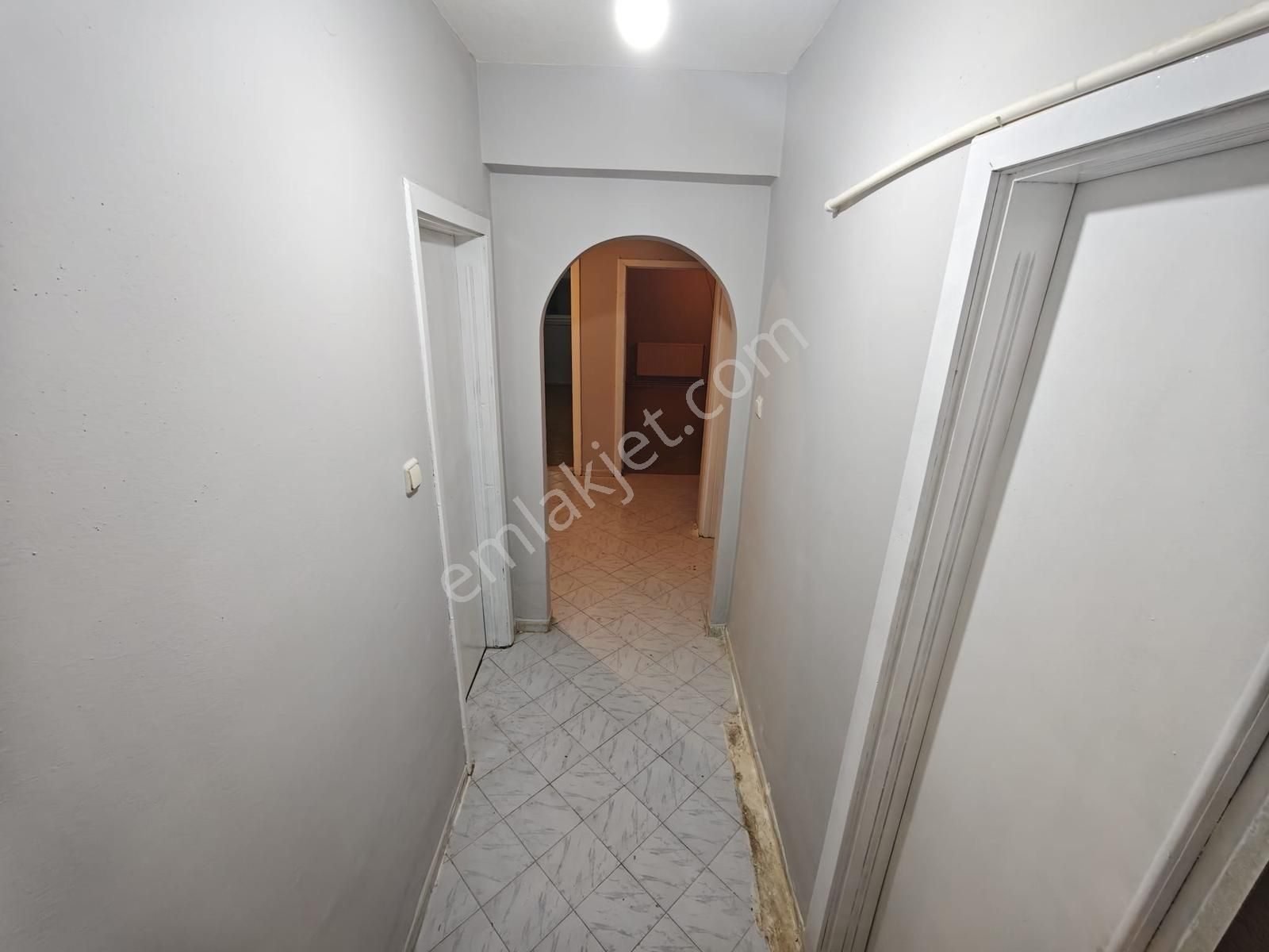 Cadde Üstün'de 3+1 Bağımsız 110m2 Net Kaçırılmıyacak Fırsat!!! - Görsel 3