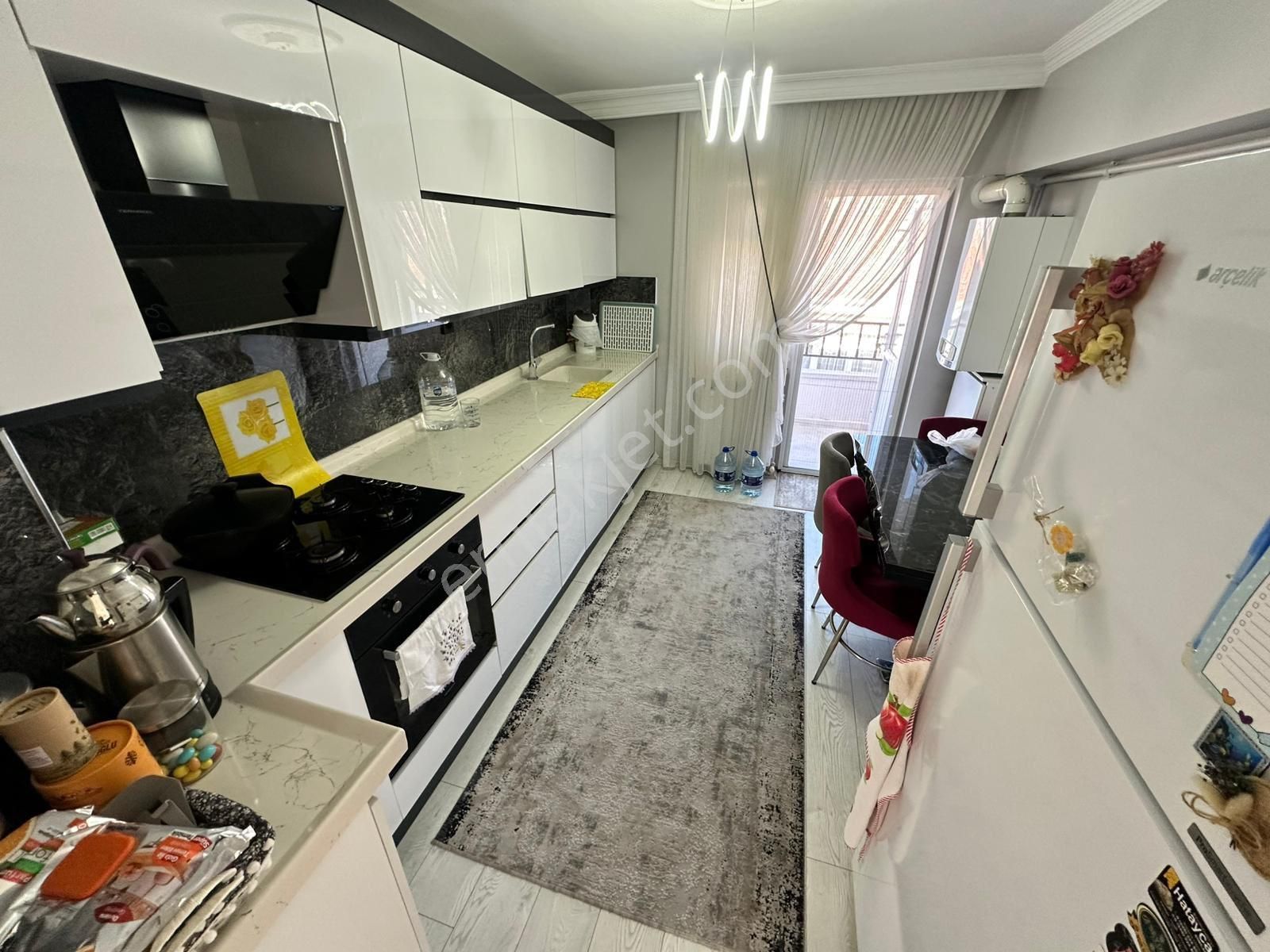 Tandoğan Mh 3+1 Katta Asansörlü Full Yapılı Köşe Başı Daireee