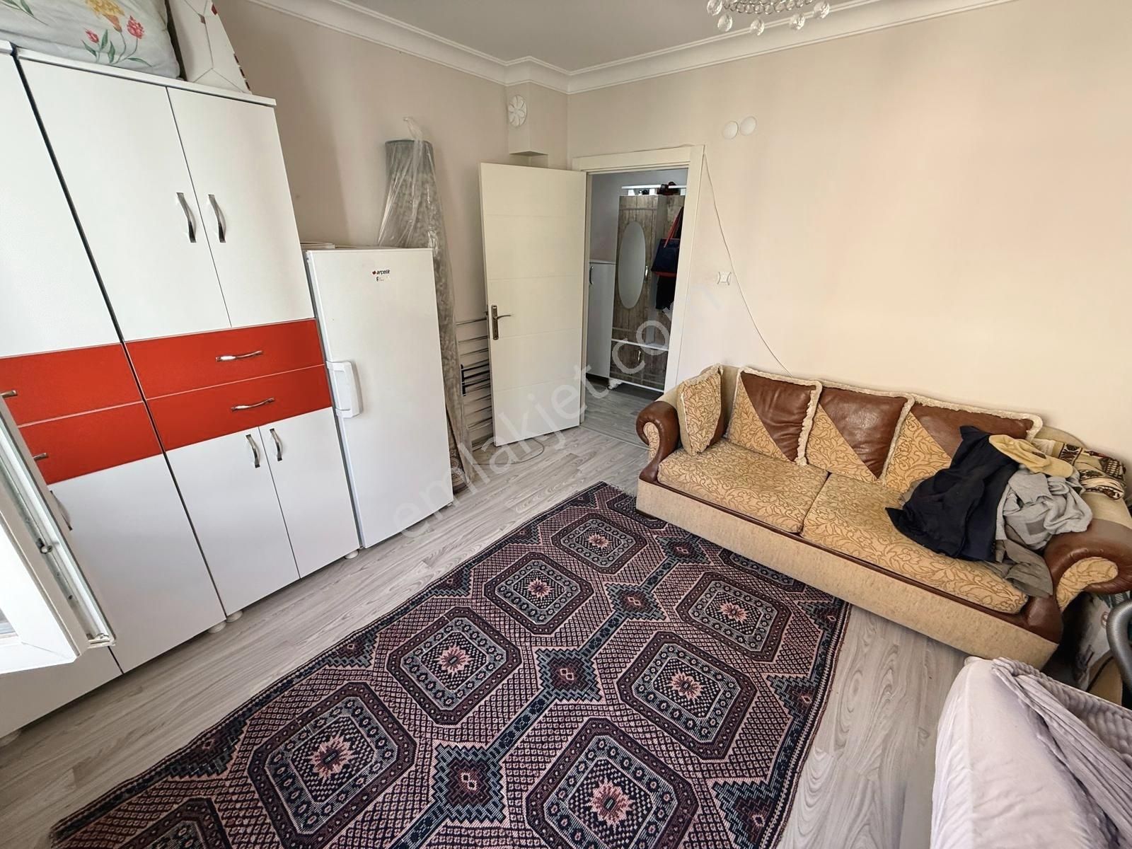 Şentür Gayrimenkul'den Beşikkaya'da Ara Kat Masrafsız Daire *** - Görsel 8