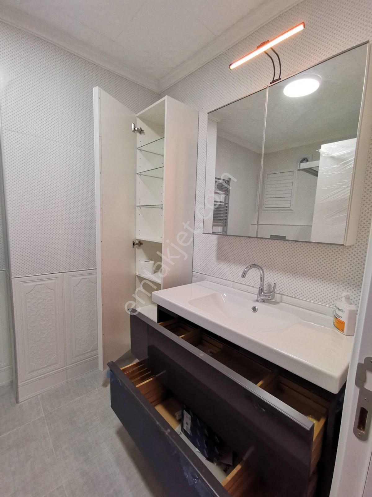 Teraslı, 2 Banyolu, Tam Eşyalı, Aydınlık, Konforlu daire - Görsel 23