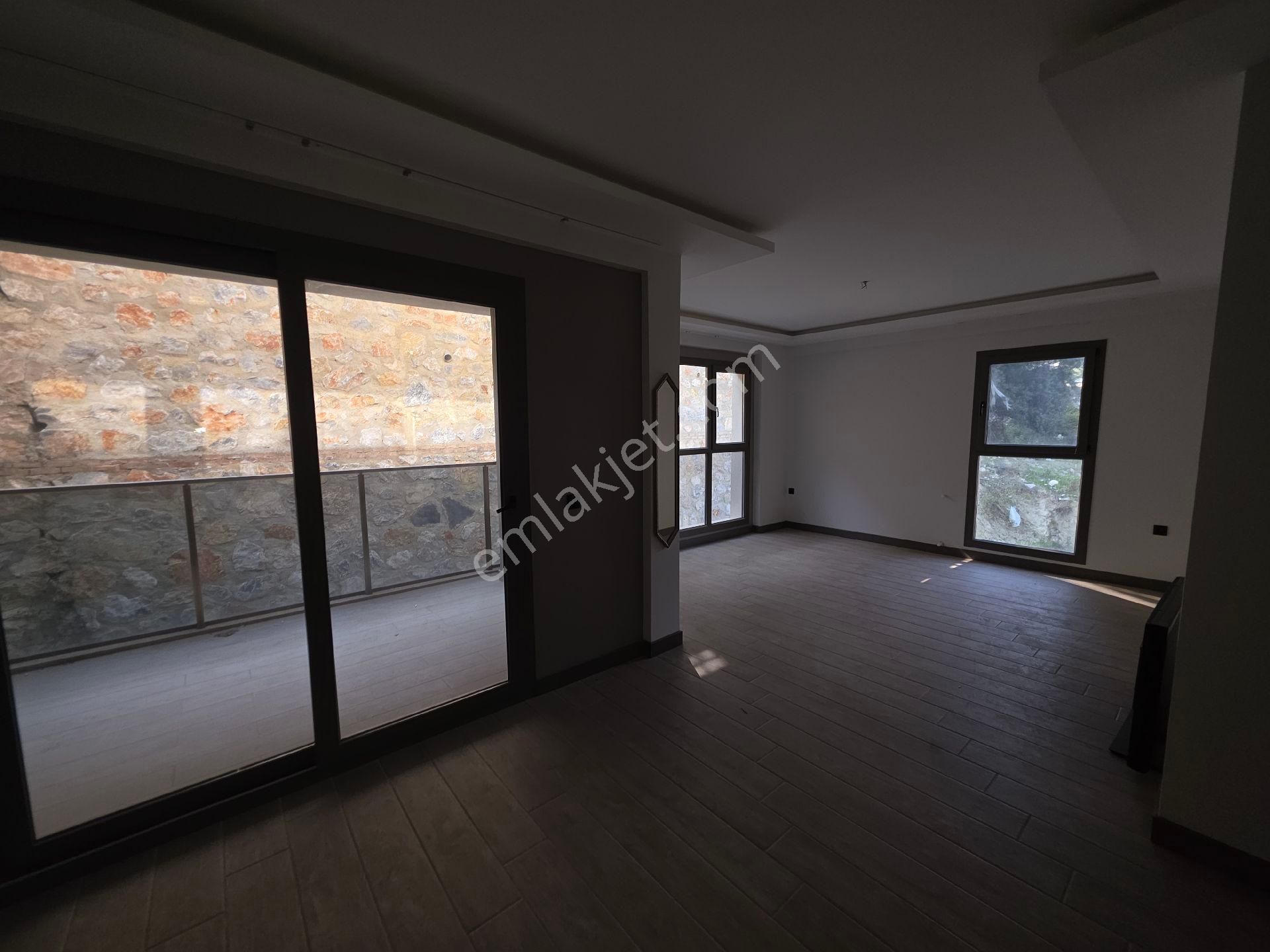 Kuşadası Satılık Sıfır 2+1 Daire - Görsel 7