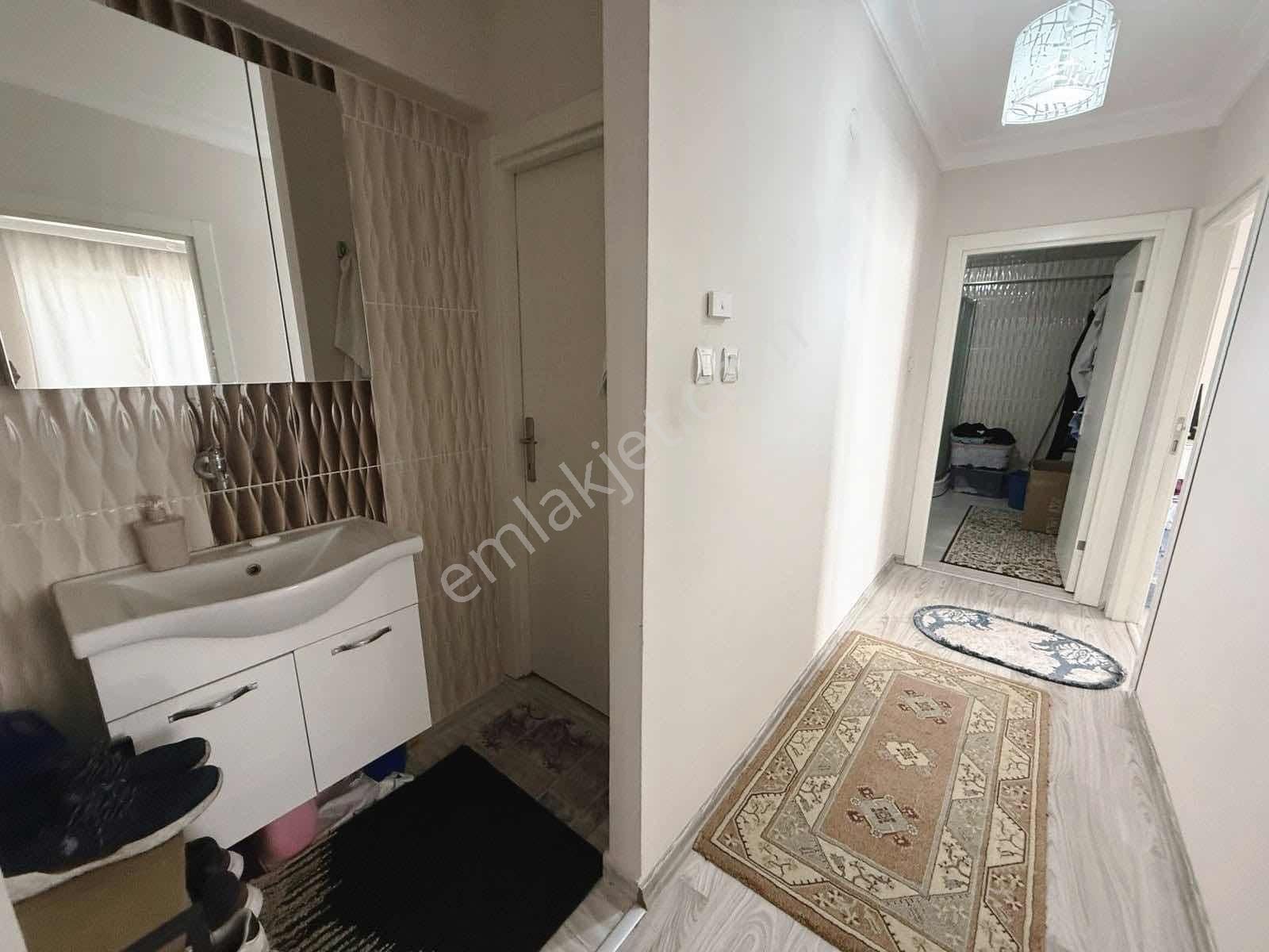 Şentürk Gayrimenkul'den Beşikkaya'da Ara Kat Cadde Üzeri Daire - Görsel 29