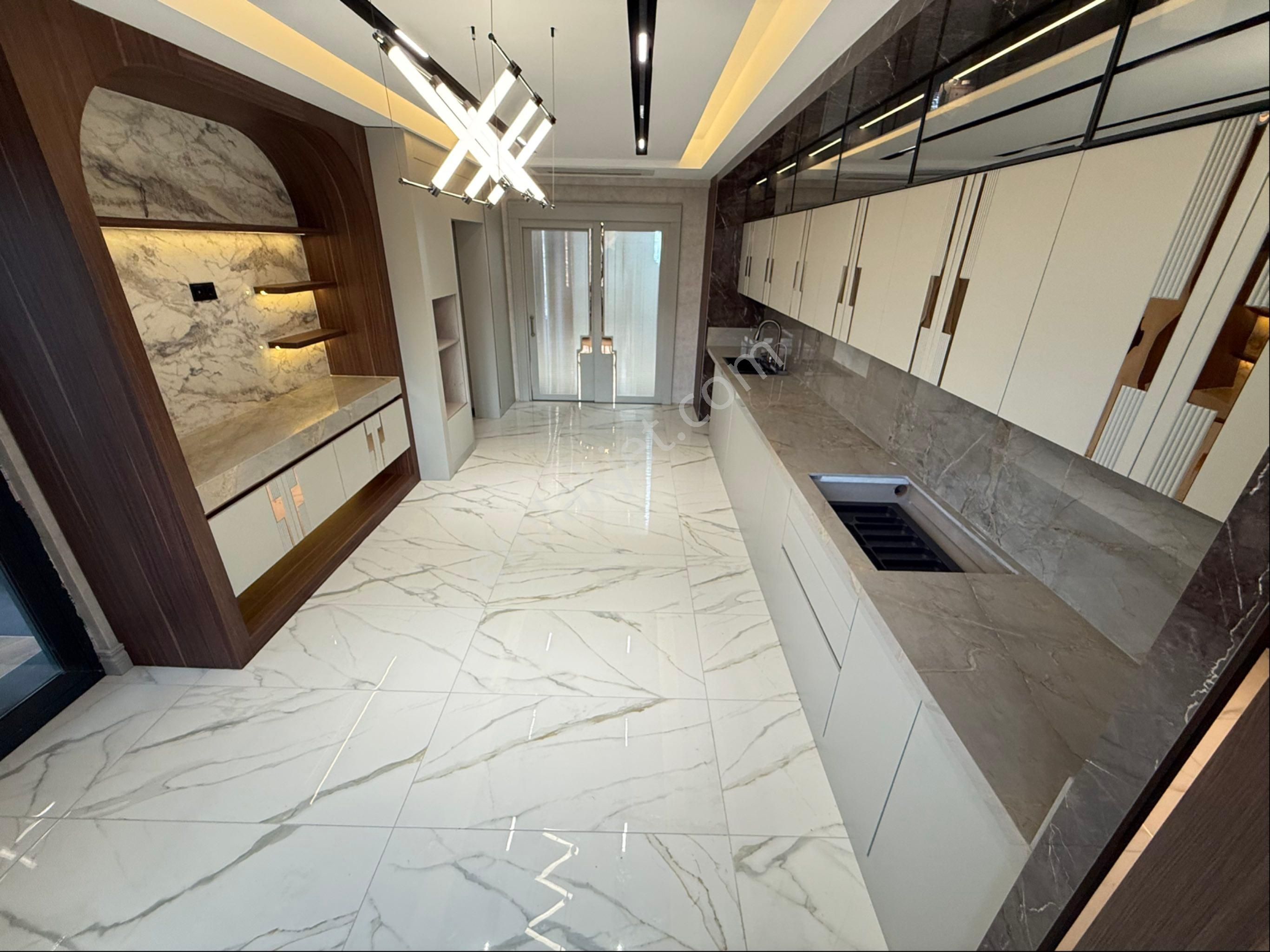 Jettir’den Güzelşehirde Esenyalı Sitesinde Satılık Lüxs 4+1 Daire