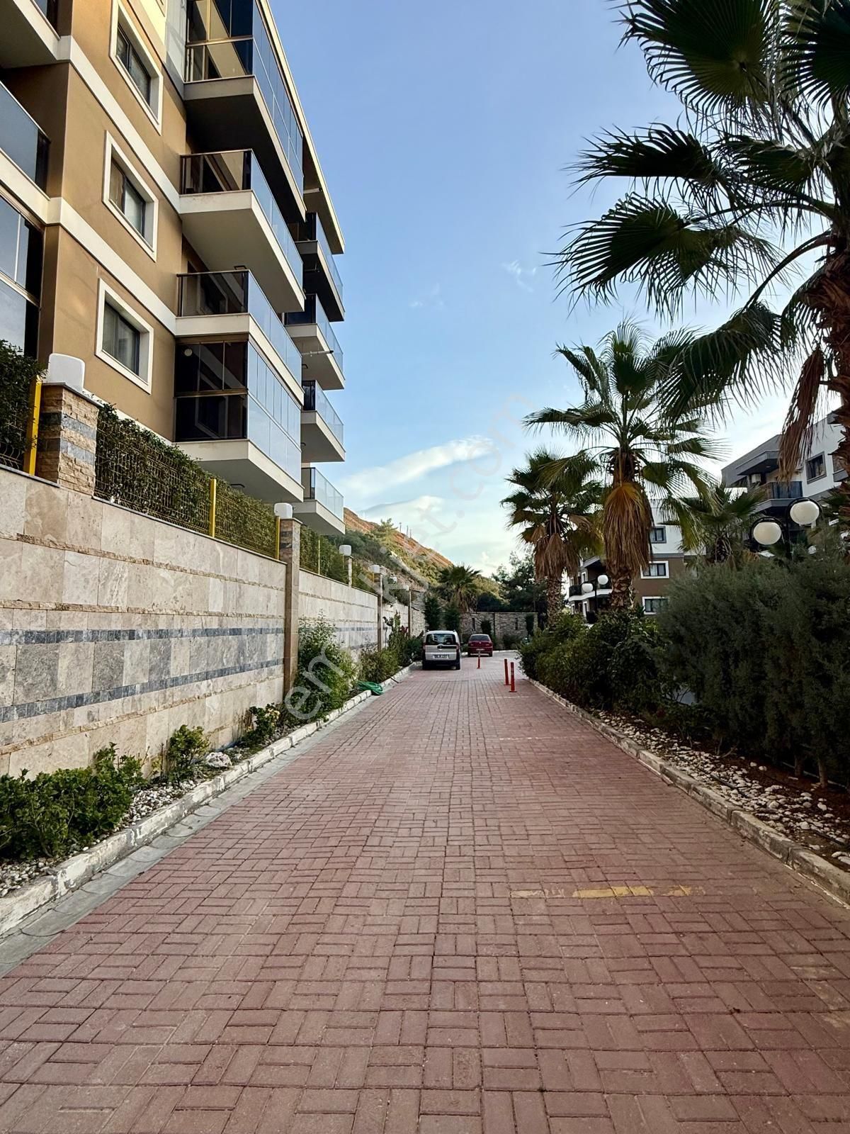 Değirmendere Mah Havuzlu Site 2.kat 2+1 90 M2 Yerden Isıtma Doğalgaz Aktif Görülmeye Değer Daire - Görsel 29