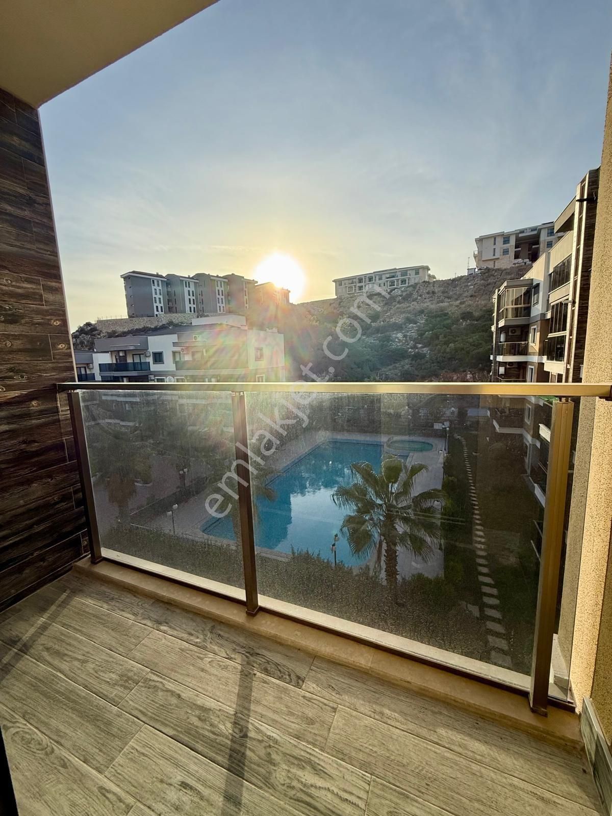 Değirmendere Mah Havuzlu Site 2.kat 2+1 90 M2 Yerden Isıtma Doğalgaz Aktif Görülmeye Değer Daire - Görsel 17