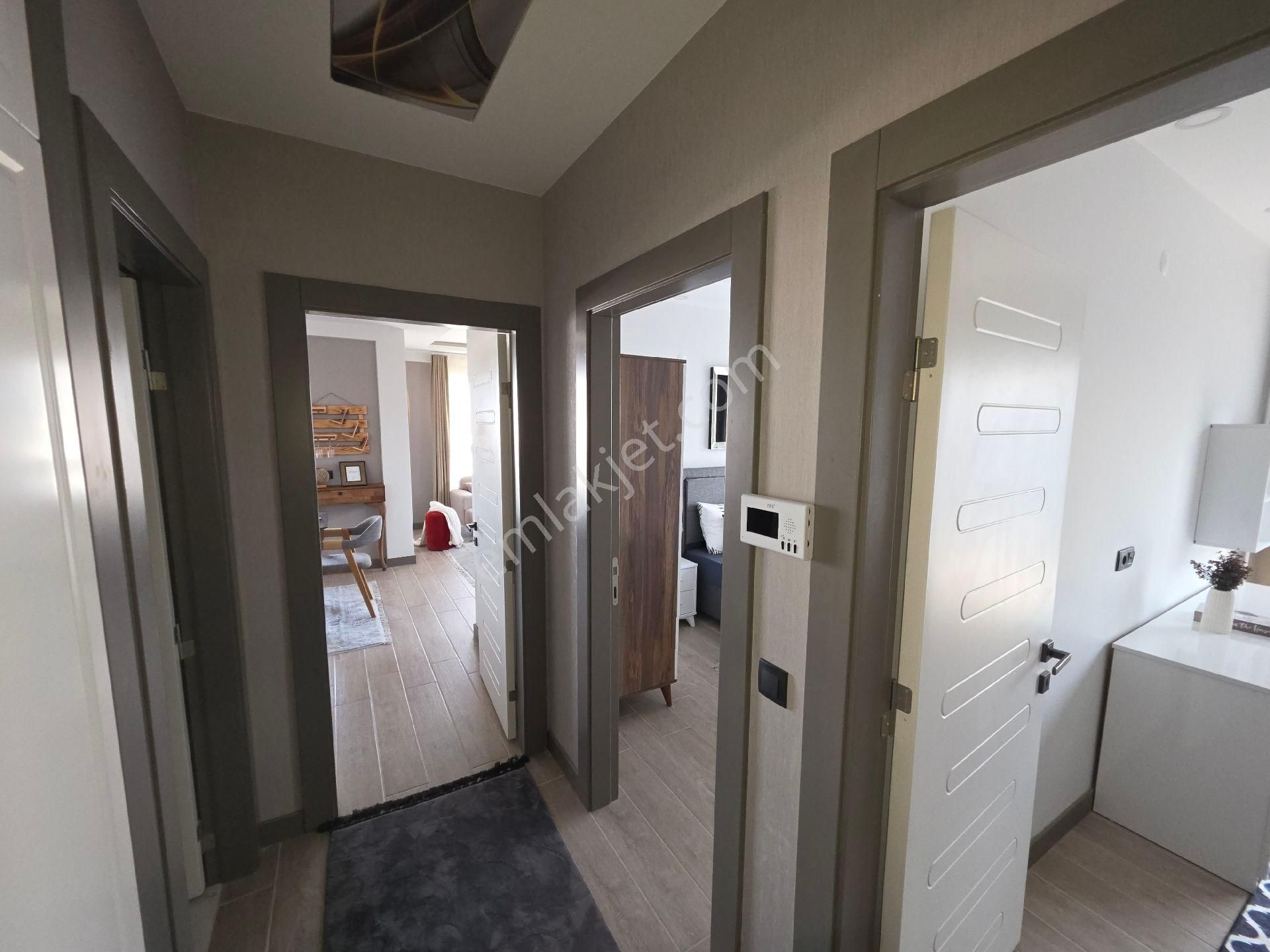 Kuşadası Satılık Sıfır 2+1 Full Eşyalı Daire - Görsel 13