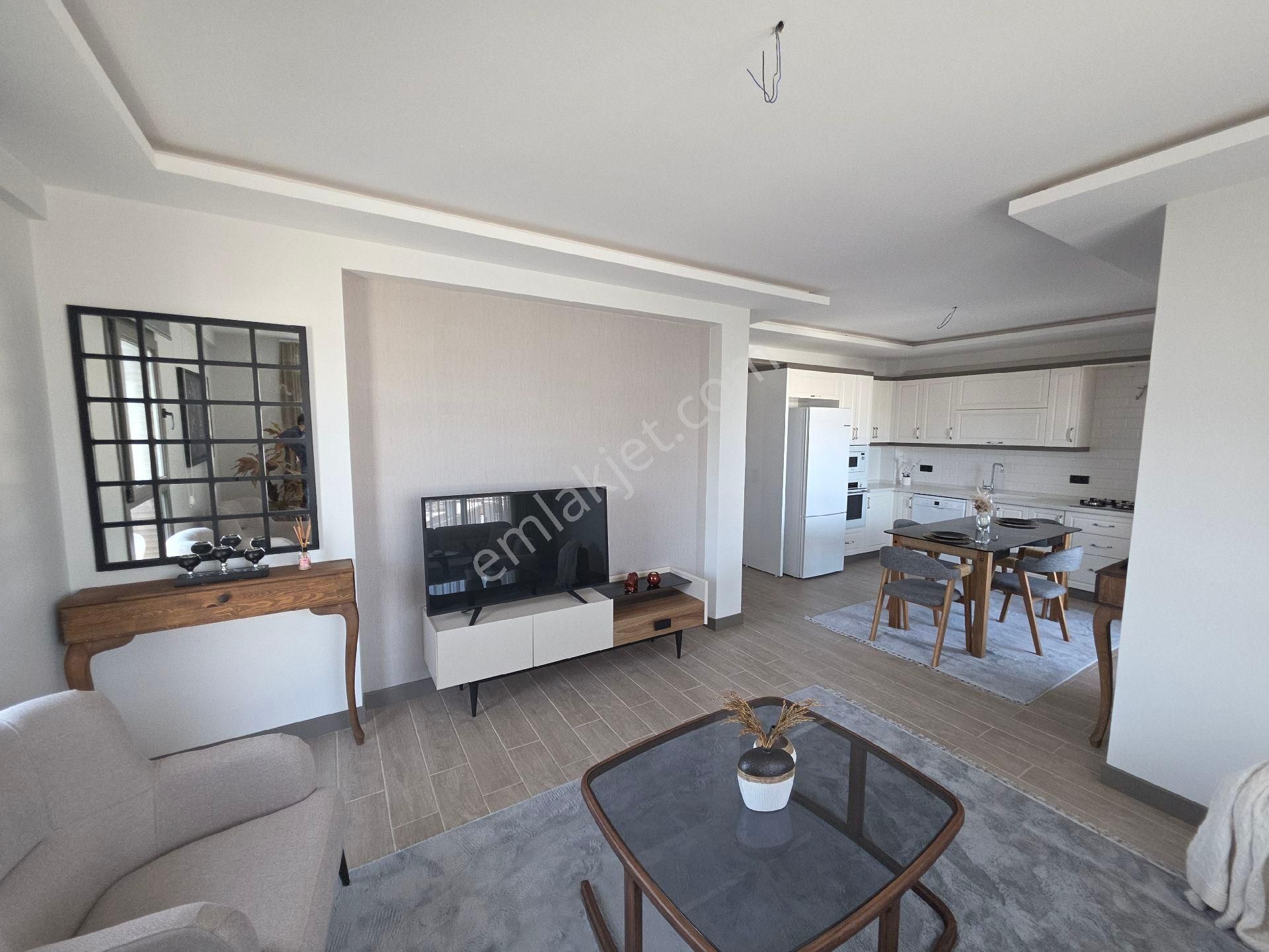 Kuşadası Satılık Sıfır 2+1 Full Eşyalı Daire - Görsel 3