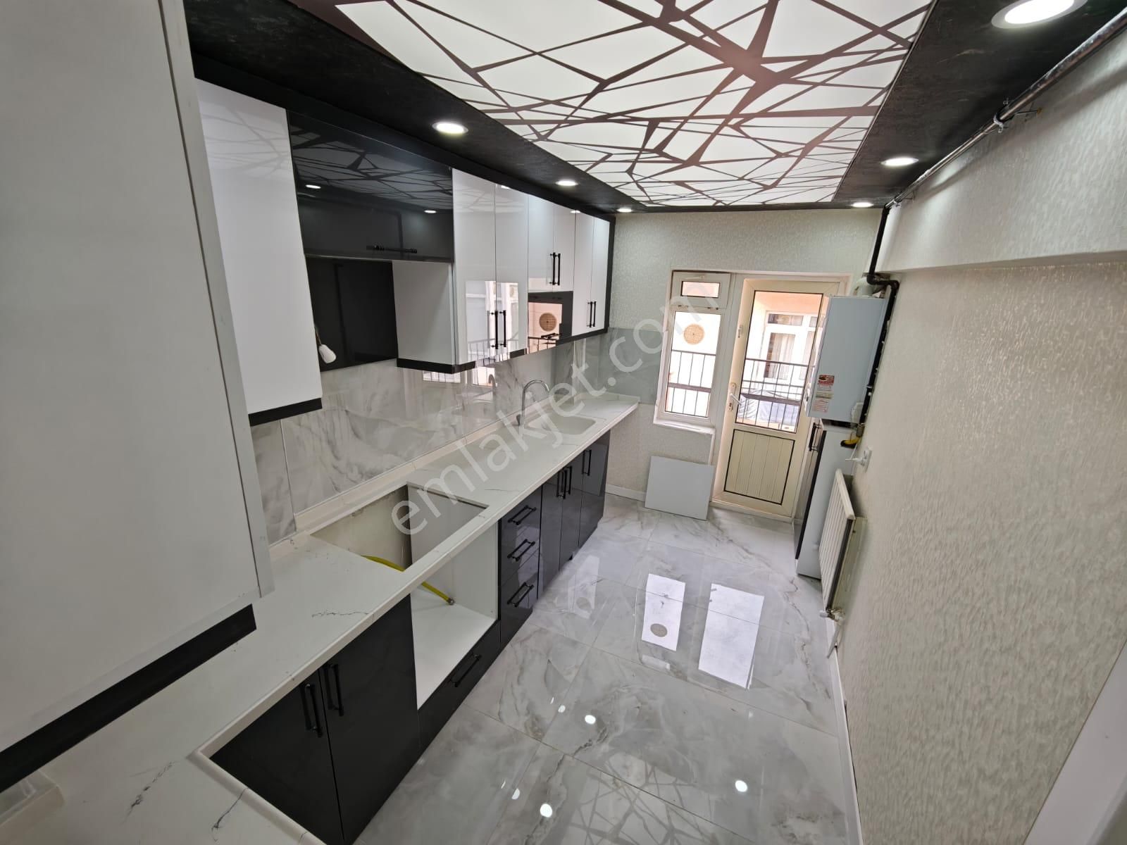 İncirli'de 3+1 120m2 Full Yapılı Katta İskanlı Fırsat !! - Görsel 3