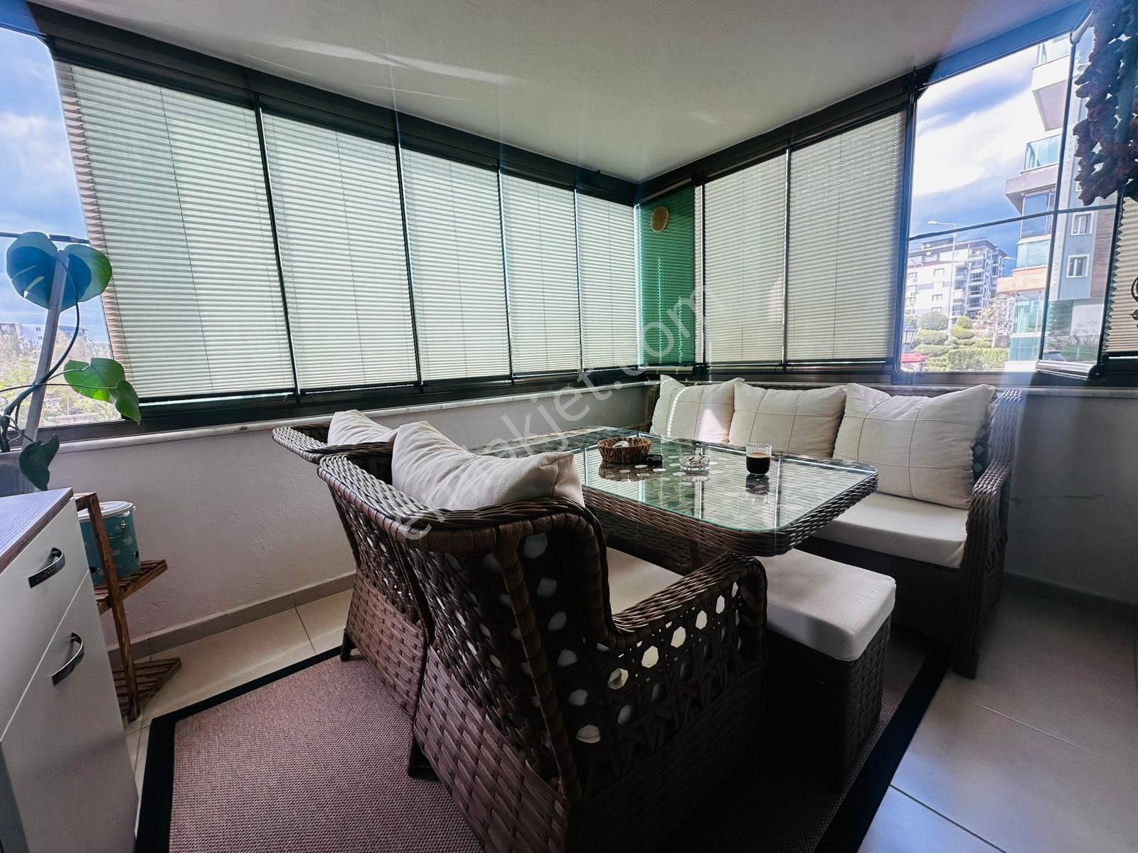 🏡 Göl-san Gayrimenkul’den 🏡 Yeşil Mah. Site İçerisinde 3+1 Köşe Dairee!! - Görsel 4