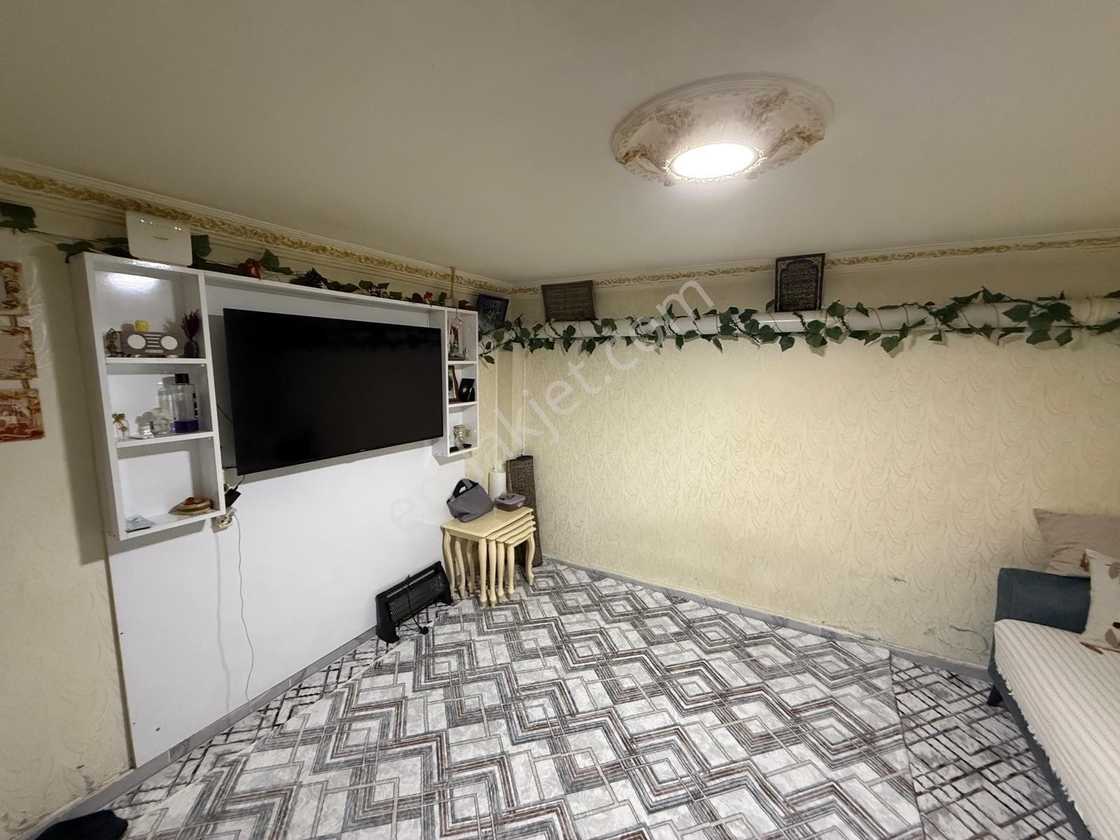 Yeşilevler Mahallesi 2+0 Daire - Görsel 2