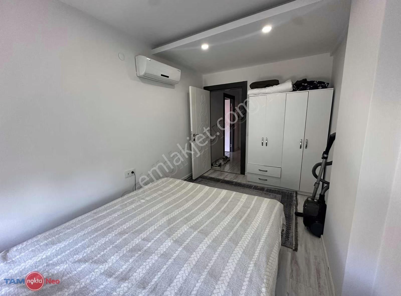 Güzeloba'da Havuzlu Kapalı Otoparklı 1+1 Eşyalı Kiralık Daire - Görsel 3