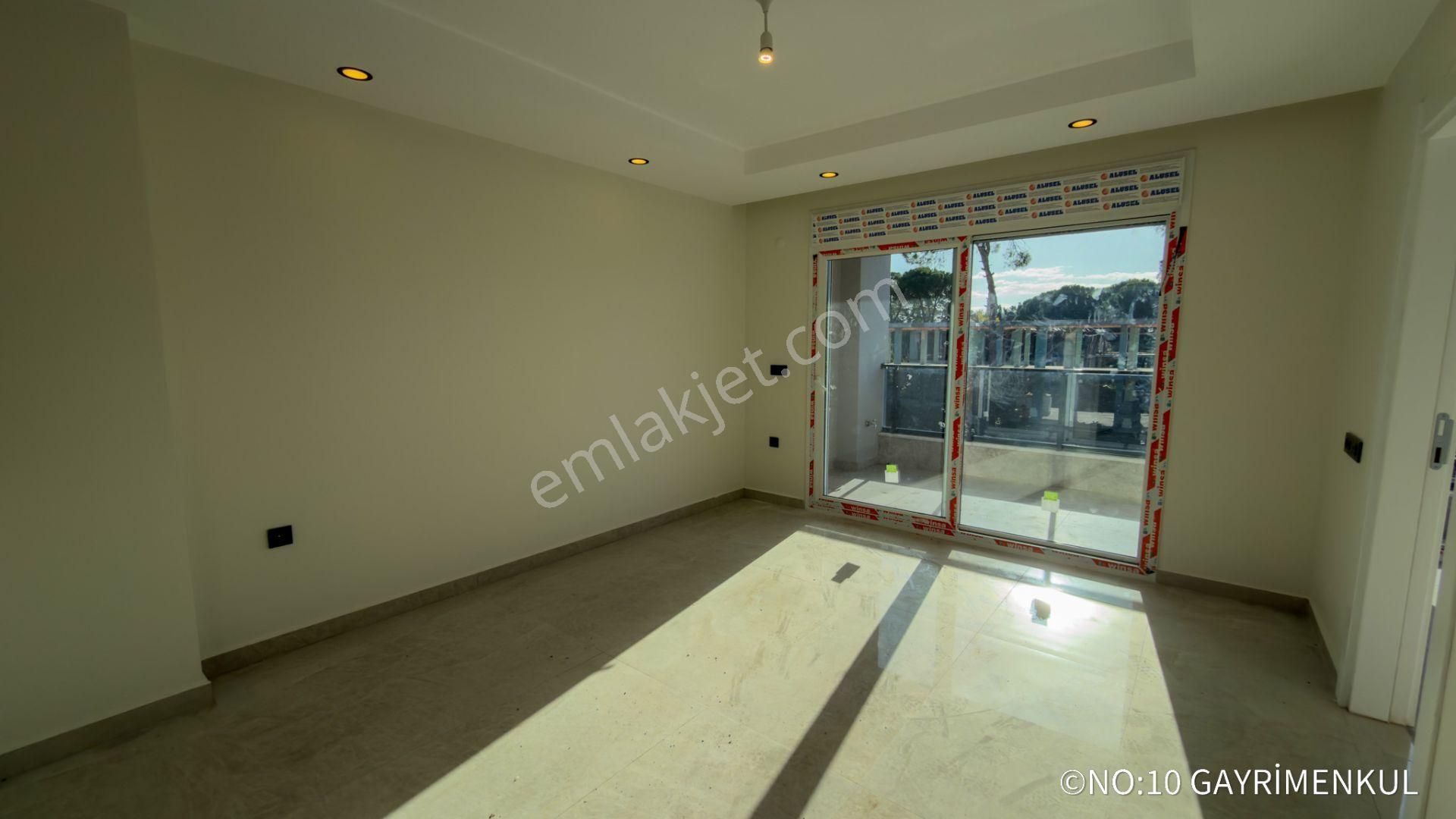 No:10 Gayrimenkul’den – İskele Mevkiinde, Yatay Mimaride, Butik Projede 2+1 Açık Mutfak - Görsel 11