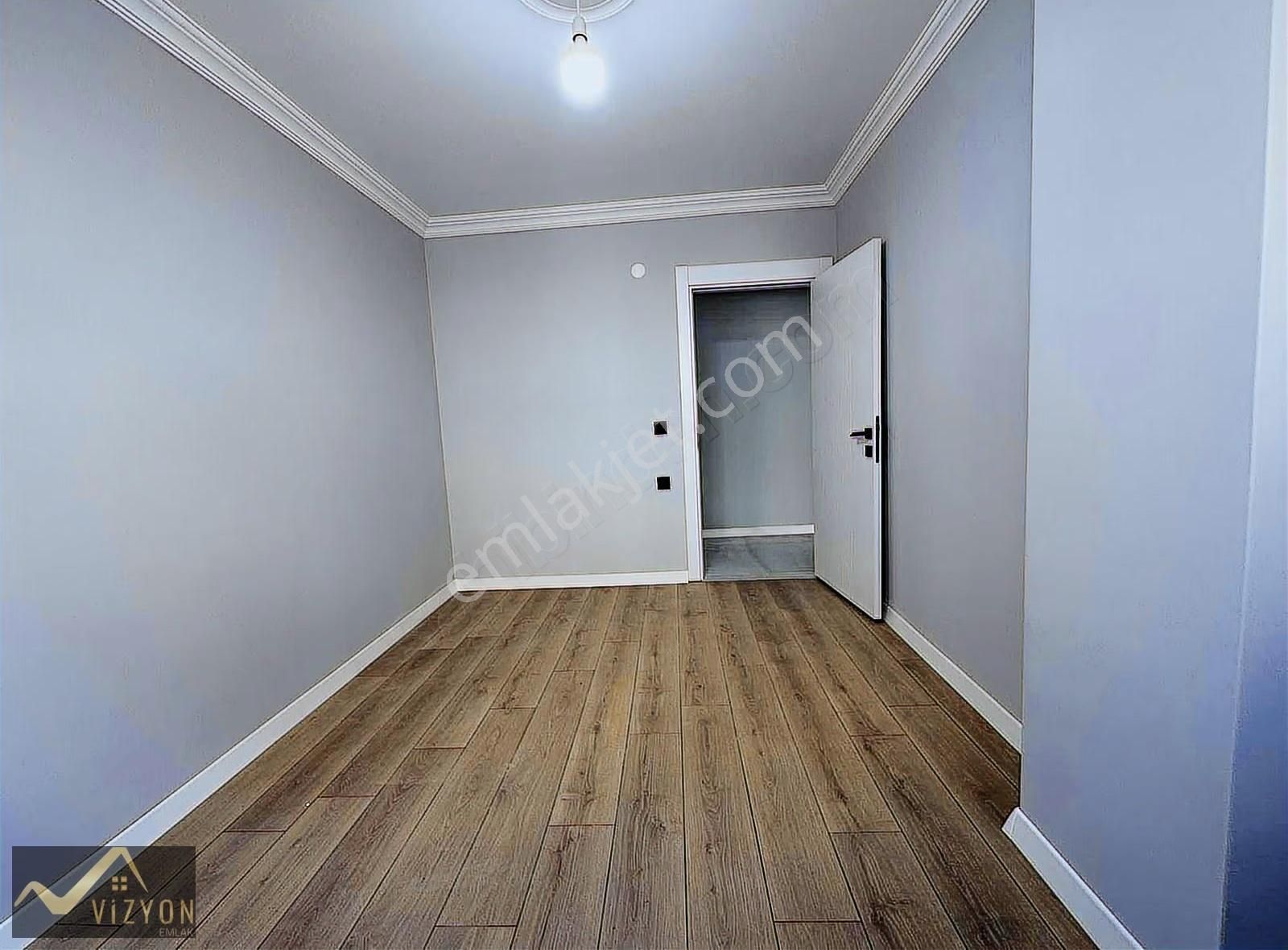 Vizyon Emlak'tan Bayramoğlunda Asansörlü Ebeveyn Banyolu Arakat - Görsel 22