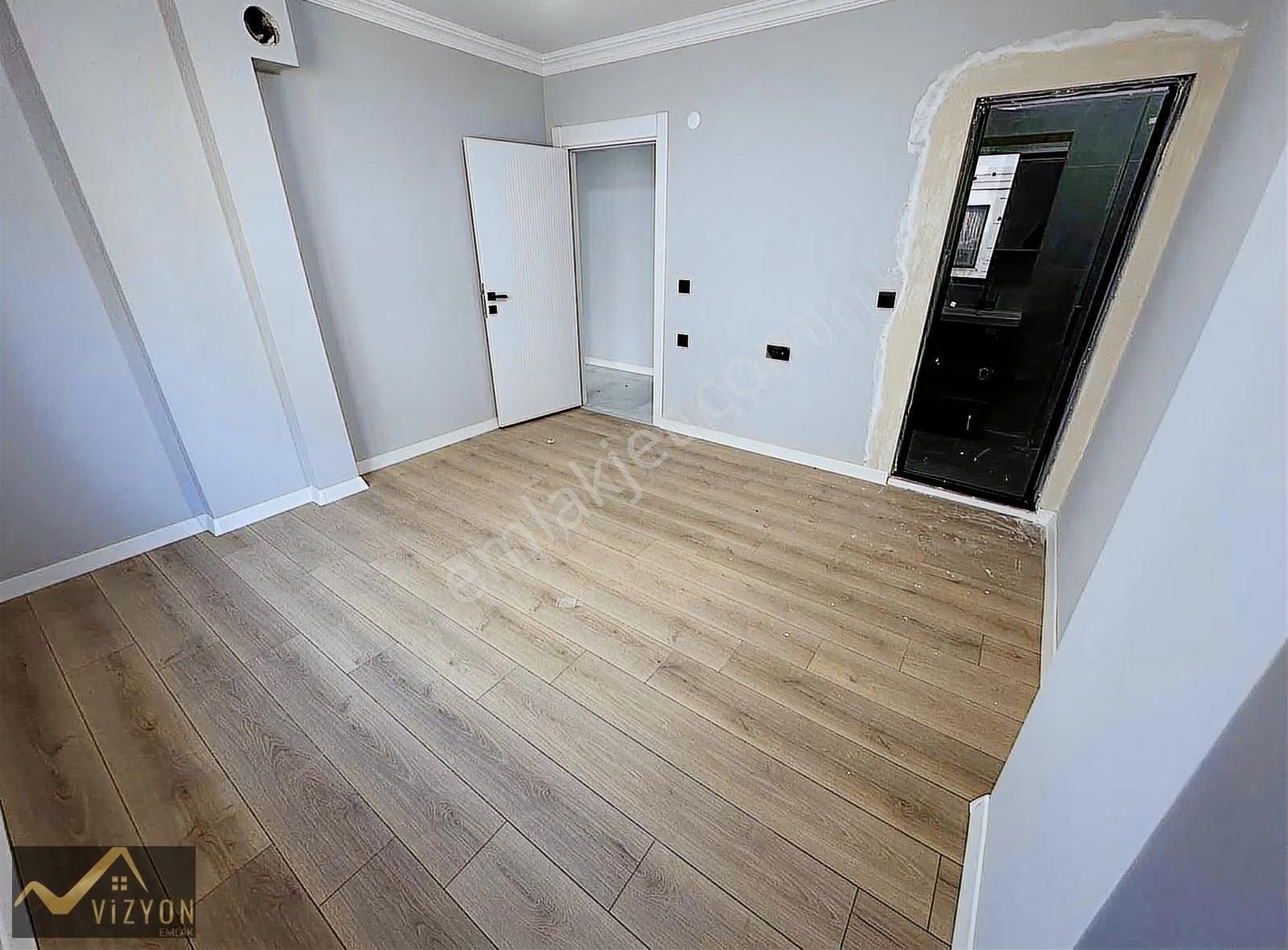 Vizyon Emlak'tan Bayramoğlunda Asansörlü Ebeveyn Banyolu Arakat - Görsel 7