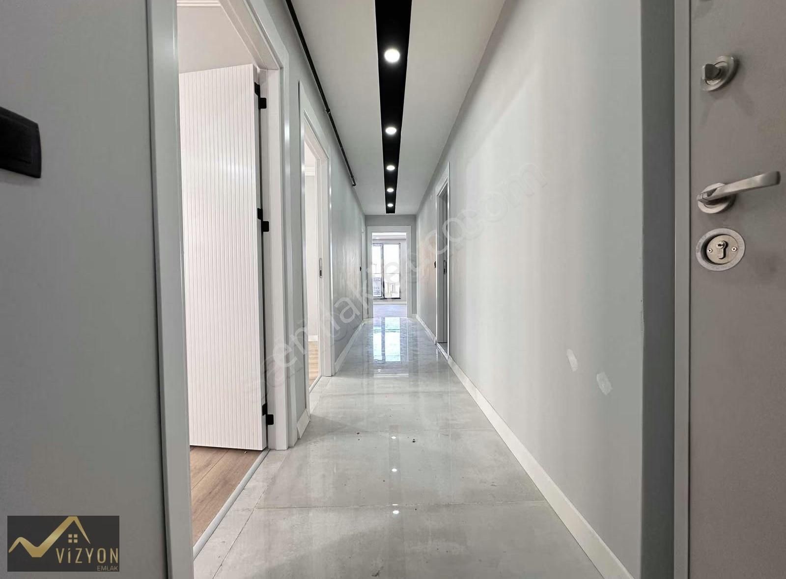 Vizyon Emlak'tan Bayramoğlunda Asansörlü Ebeveyn Banyolu Arakat - Görsel 4