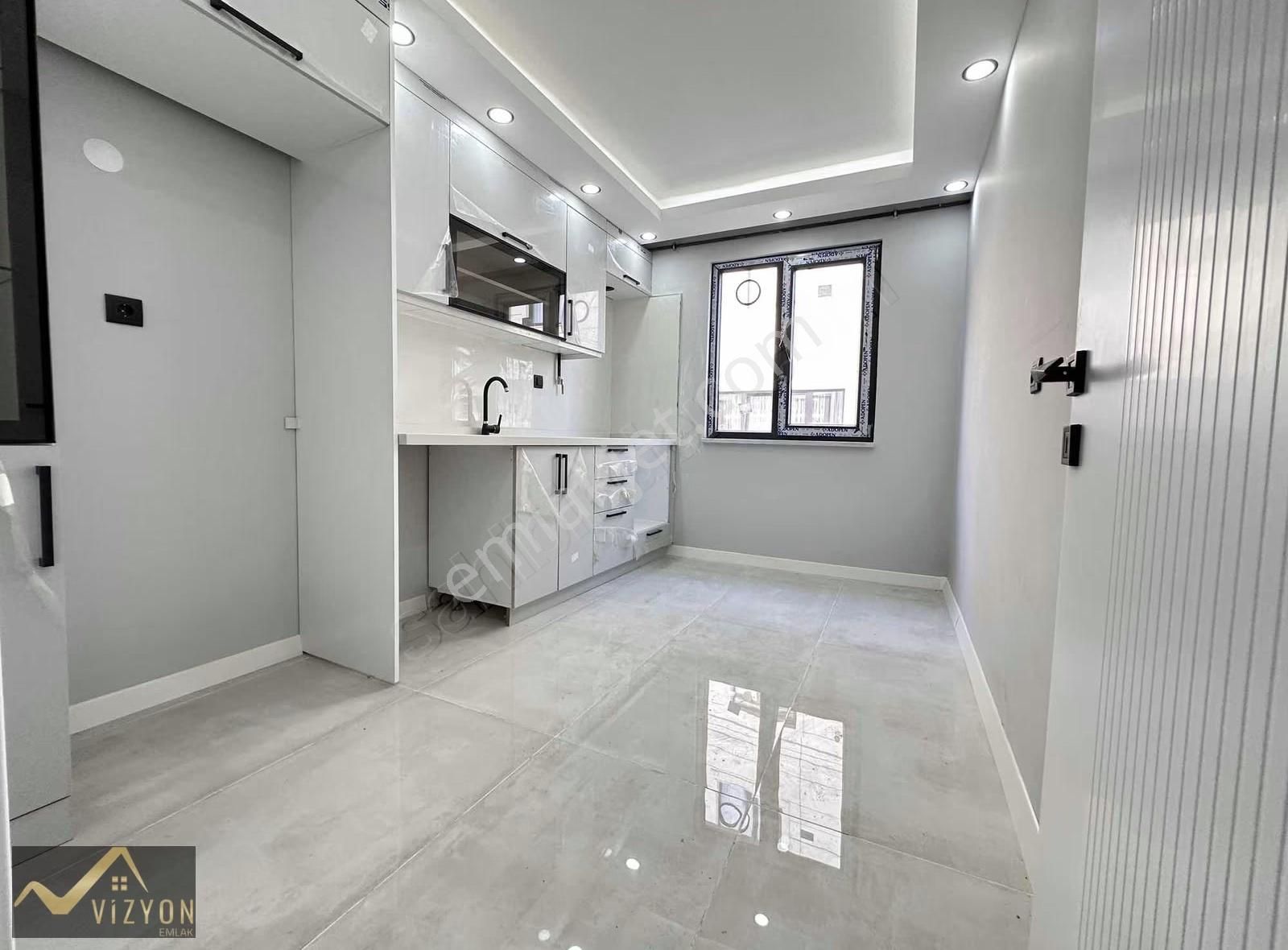 Vizyon Emlak'tan Bayramoğlunda Asansörlü Ebeveyn Banyolu Arakat - Görsel 12