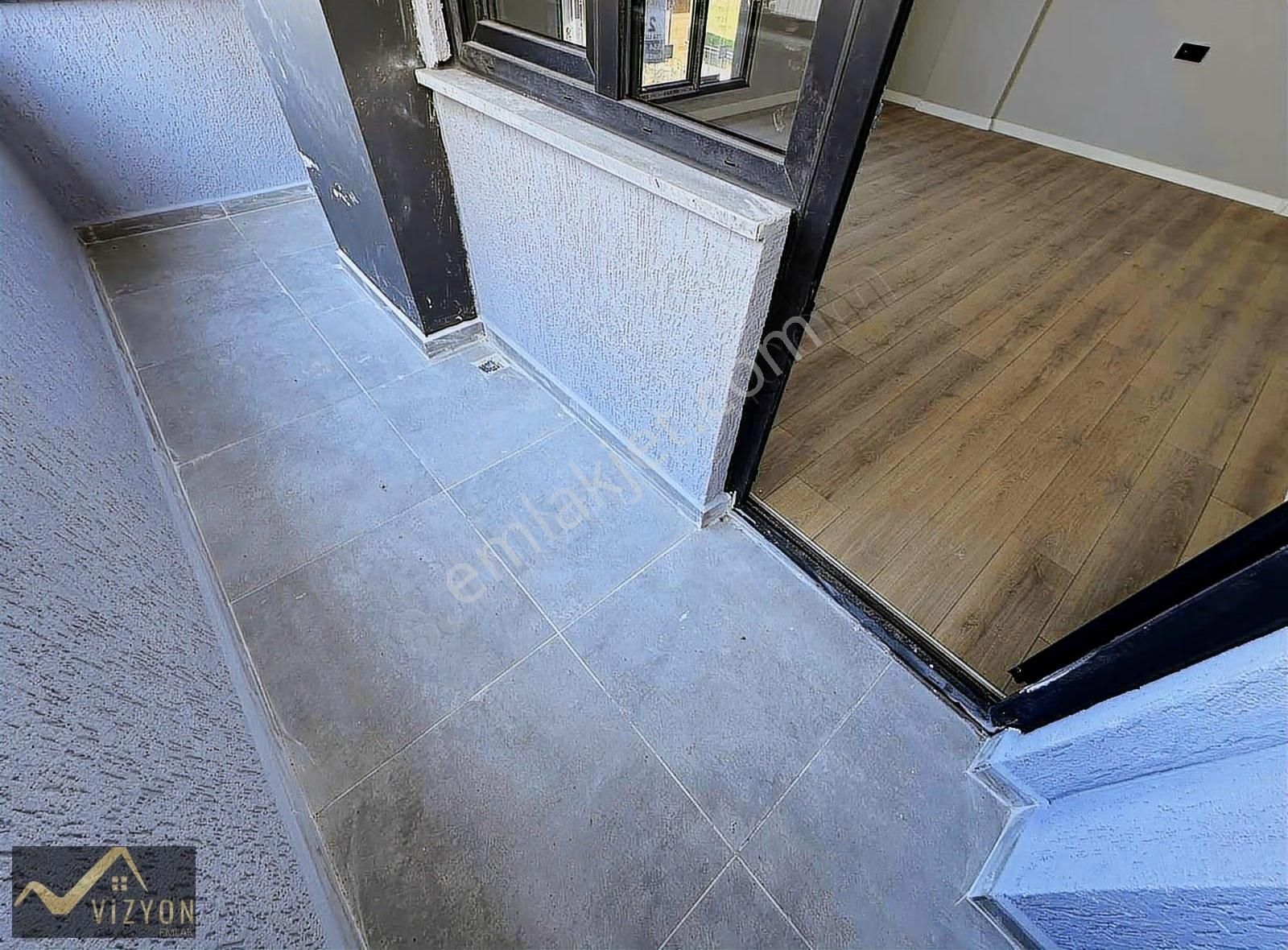 Vizyon Emlak'tan Bayramoğlunda Asansörlü Ebeveyn Banyolu Arakat - Görsel 23