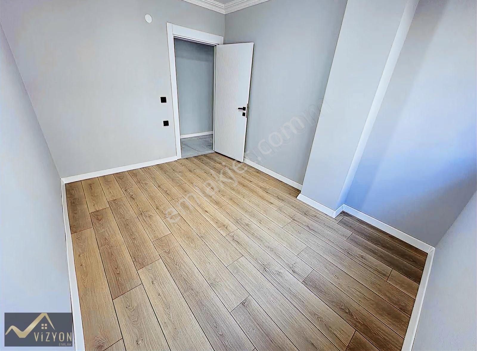 Vizyon Emlak'tan Bayramoğlunda Asansörlü Ebeveyn Banyolu Arakat - Görsel 15