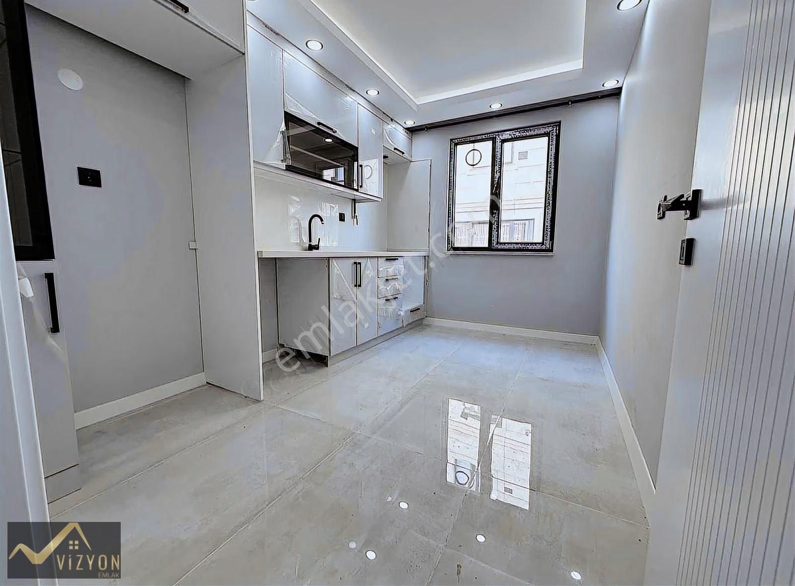 Vizyon Emlak'tan Bayramoğlunda Asansörlü Ebeveyn Banyolu Arakat - Görsel 3