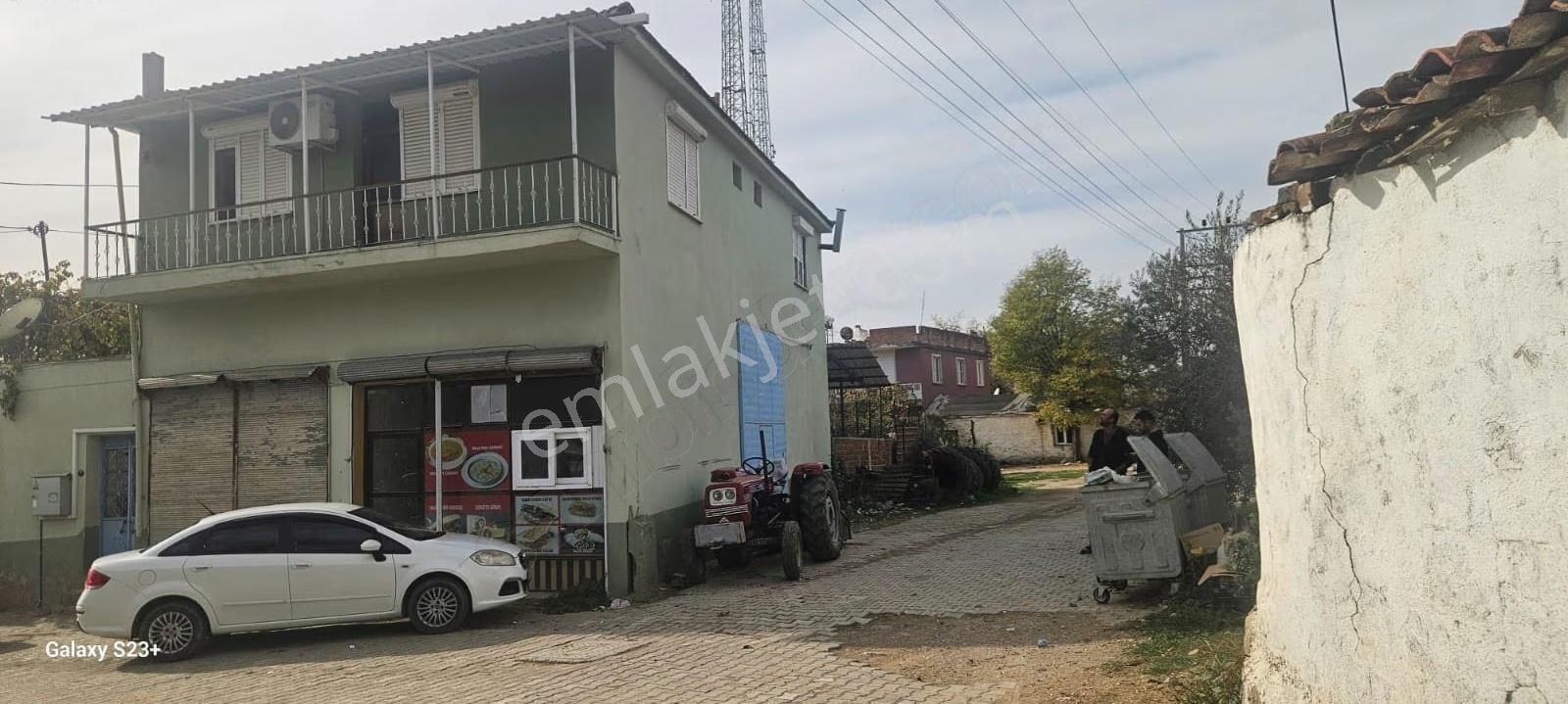Tiretorbalı Yoluna Cephe 251m² 4+1 Ev + 4 Dükkan + Depo + Garaj - Görsel 13