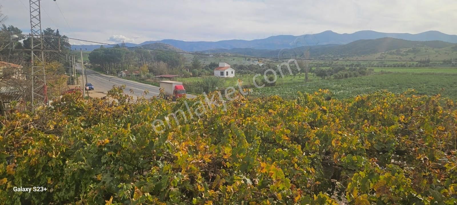 Tiretorbalı Yoluna Cephe 251m² 4+1 Ev + 4 Dükkan + Depo + Garaj - Görsel 7