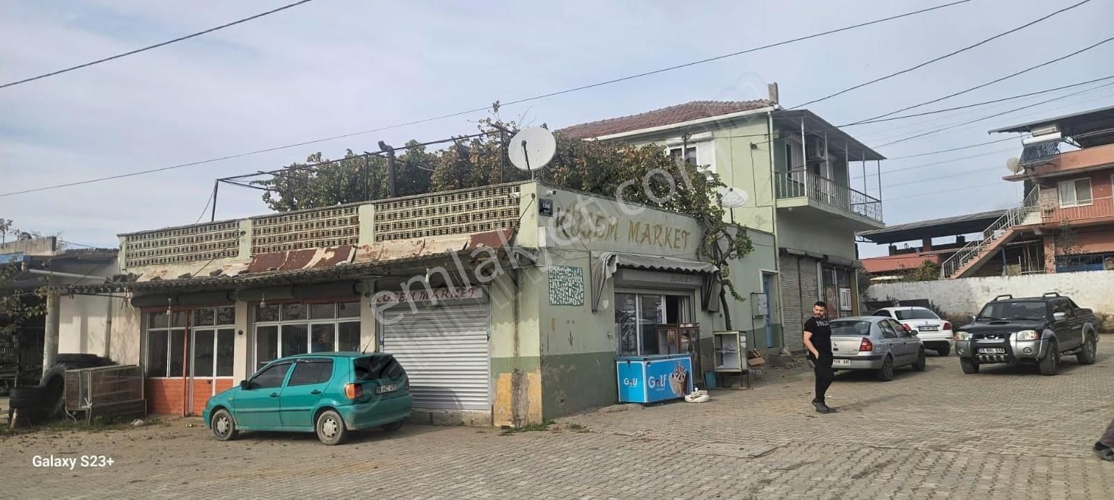 Tiretorbalı Yoluna Cephe 251m² 4+1 Ev + 4 Dükkan + Depo + Garaj - Görsel 2