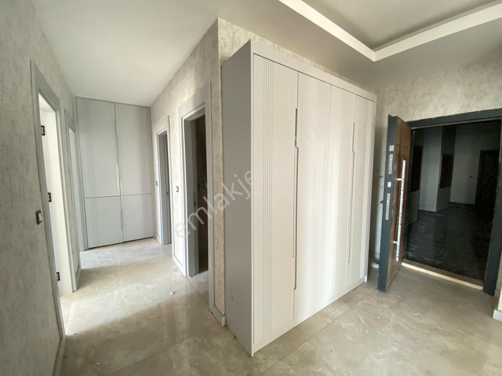 Abdulhamit Han'da 2,5+1 Sıfır Daire. Sitenin En Güzel Cephesi.! - Görsel 10