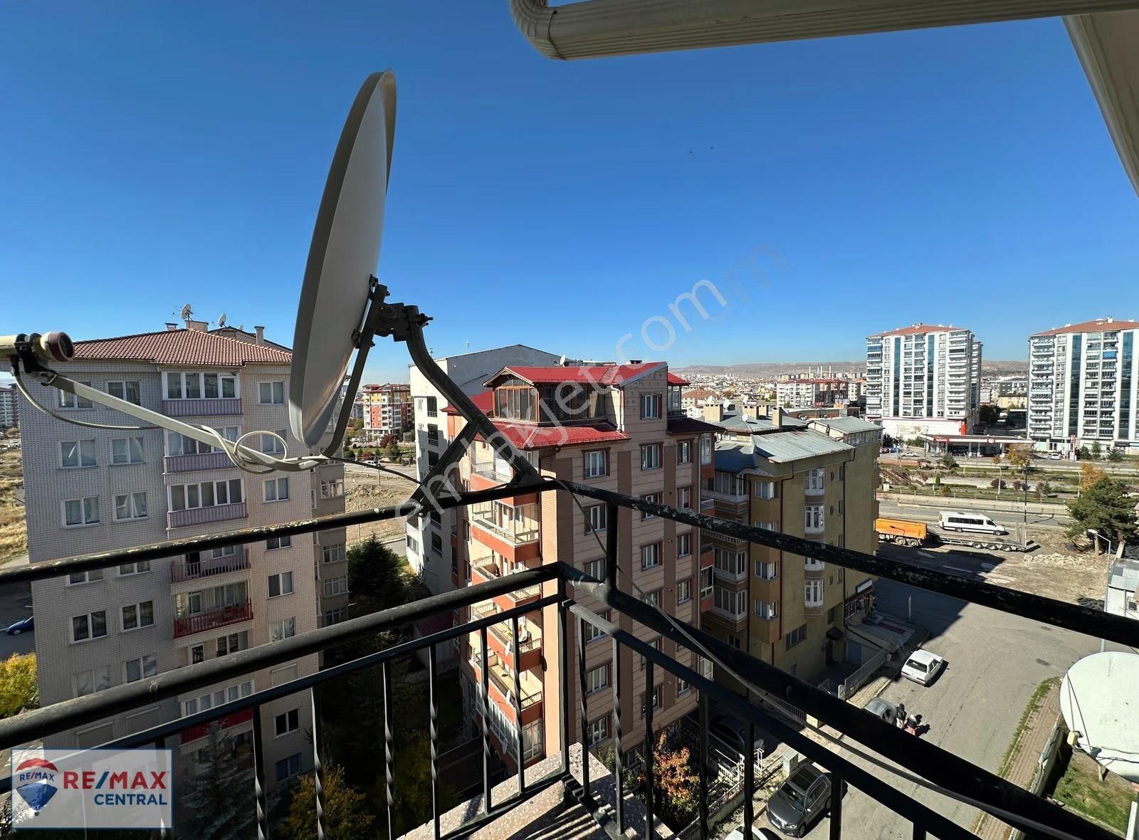 Re/max Central'dan Kızılırmak Mah.'de Site İçi 3+1 Satılık Daire - Görsel 2