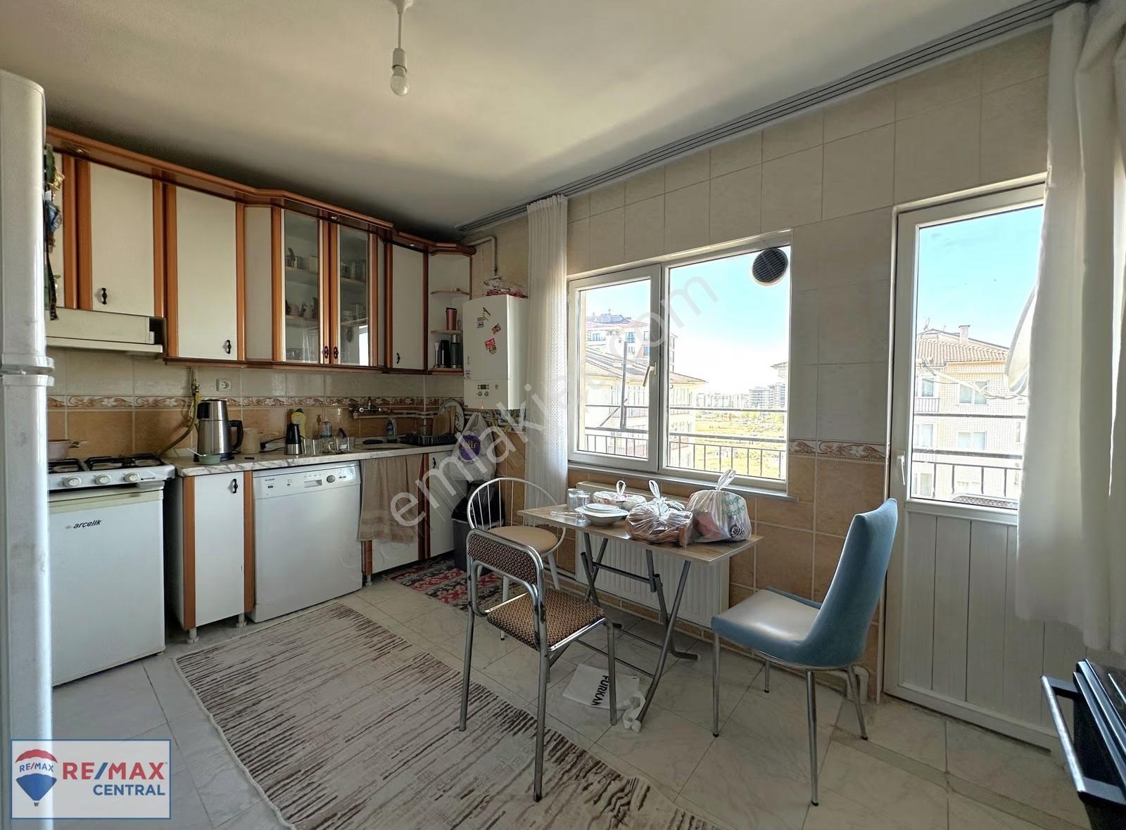 Re/max Central'dan Kızılırmak Mah.'de Site İçi 3+1 Satılık Daire - Görsel 8