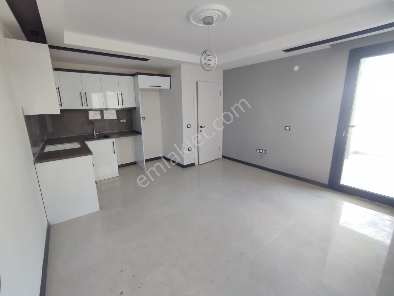 Efeler Mahallesi'nde 80 M2 2+1 Sıfır Daire