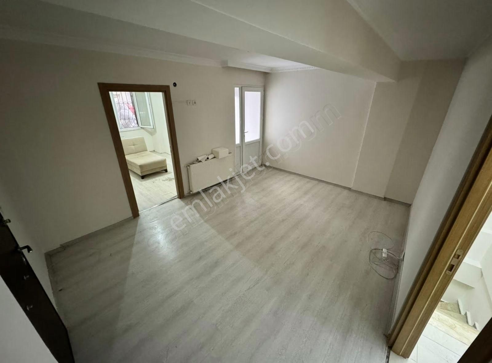 Gsm Emlak'tan Orta Mahallede Satılık Ters Dubleks Daire - Görsel 2