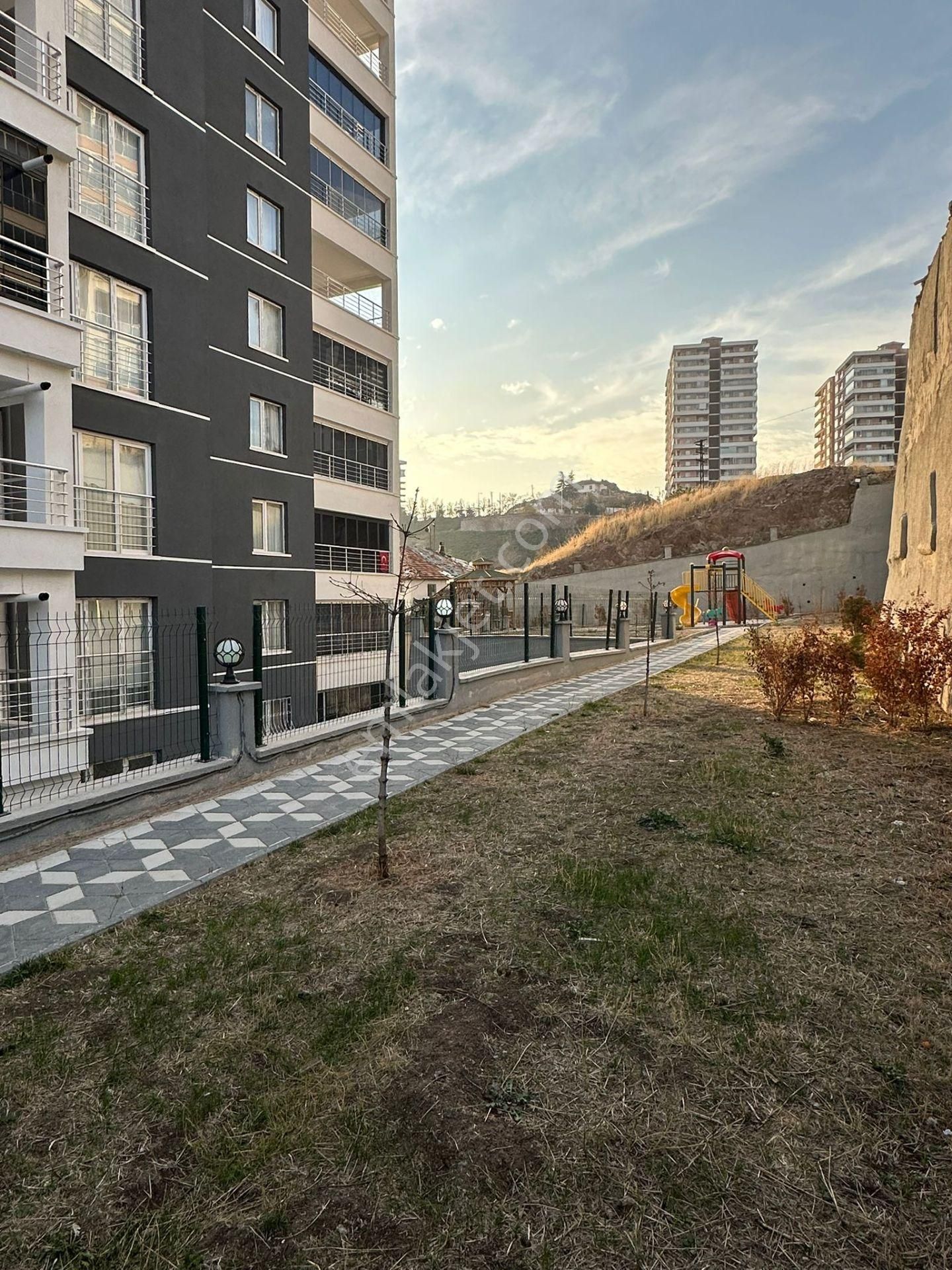 Başpınar'da Full Yapılı Çok Katlı Binada 3+1 2.katta Satılık Daire !! - Görsel 22